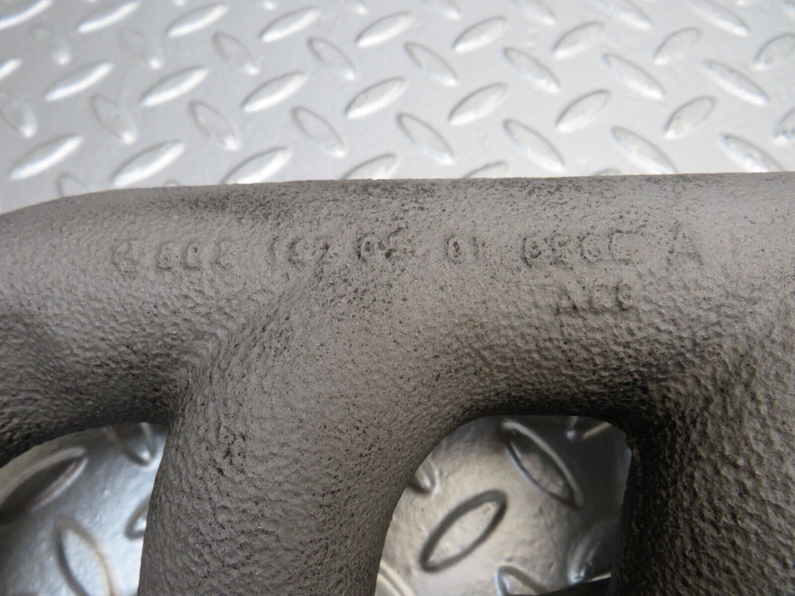 25389 Mercedes-Benz W201 190D Exhaust Manifold 6021420201