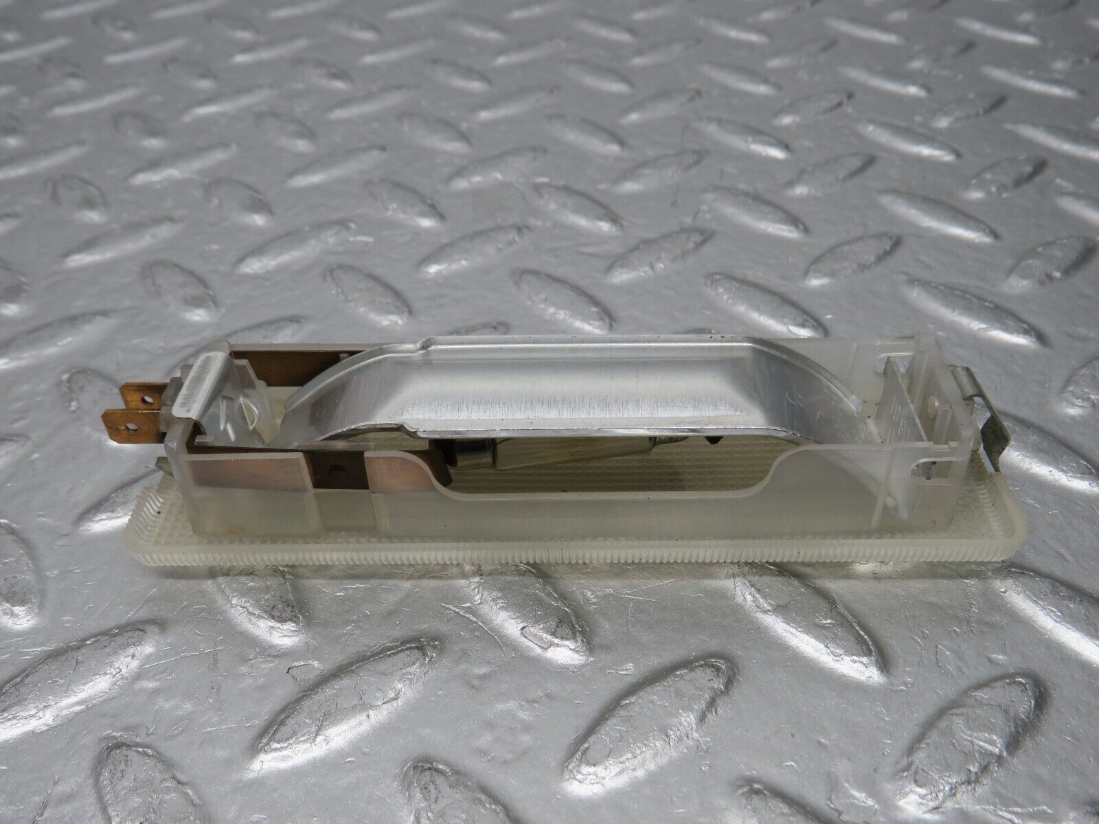 31320 Mercedes-Benz S124 220TE Wagon Rear Interior Dome Light 0018200601