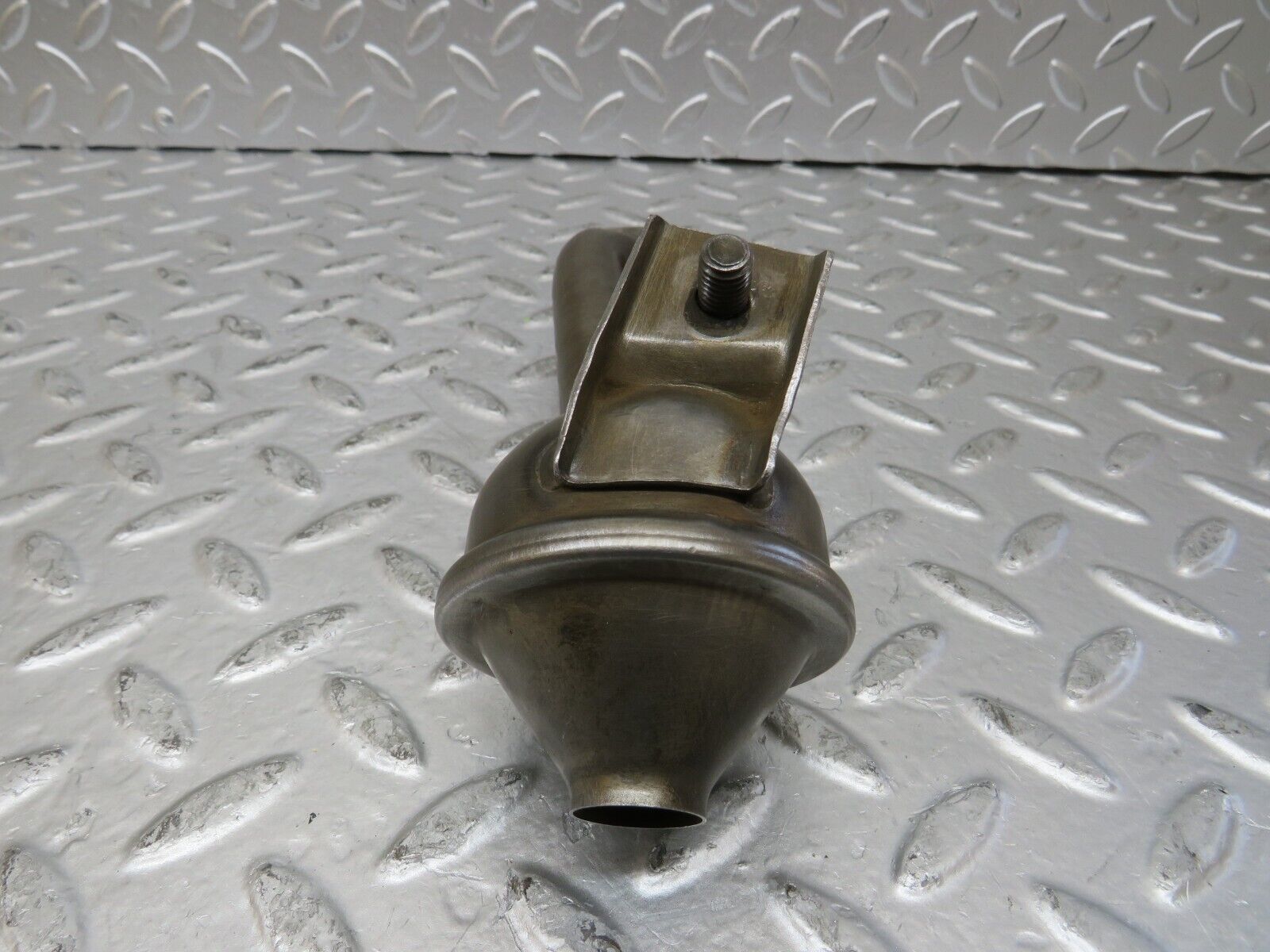 26087 Mercedes-Benz W123 200 Oil Pump Filter