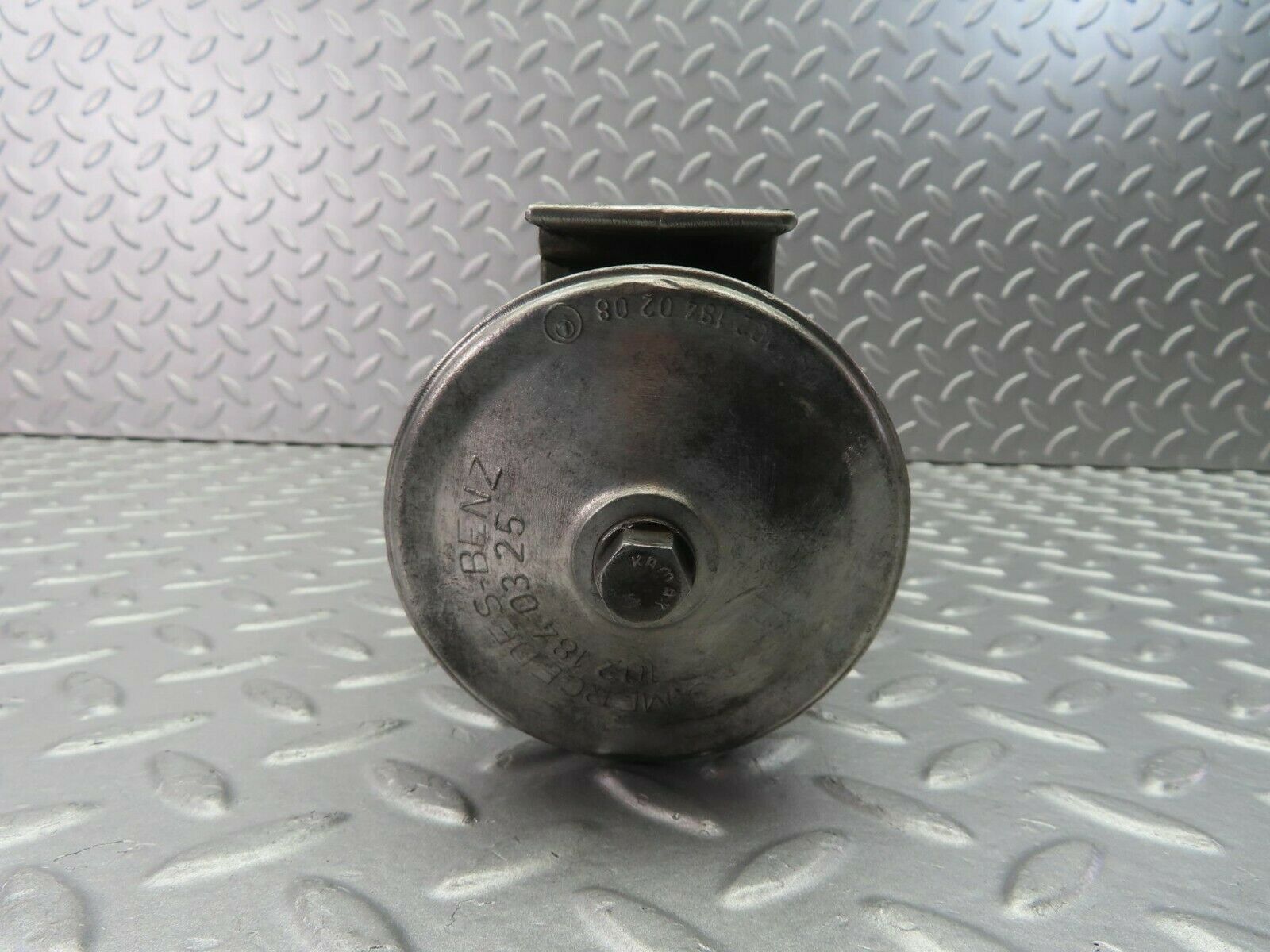 10057 Mercedes-Benz C123 230CE Coupe Oil Filter Housing 1021800111