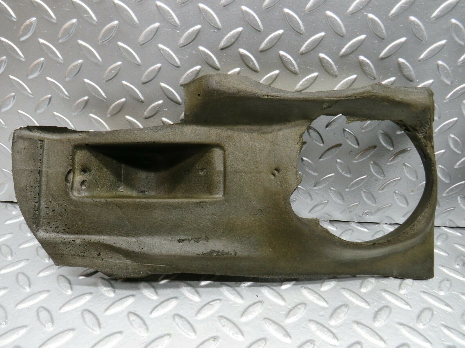 22501 Mercedes-Benz C124 E220 Coupe Parcel Shelf Speaker Insulation 1246820910