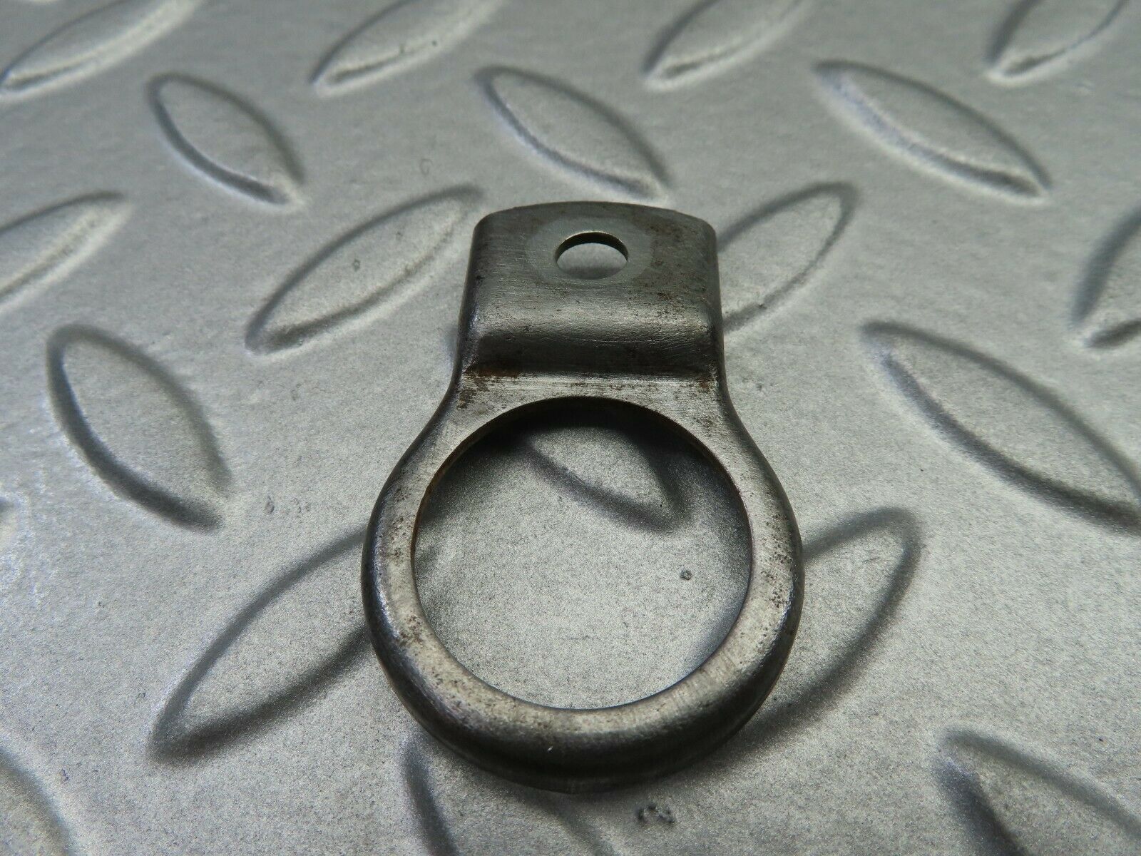 7093 Mercedes-Benz C107 350SLC Coupe Fuel Injector Bracket