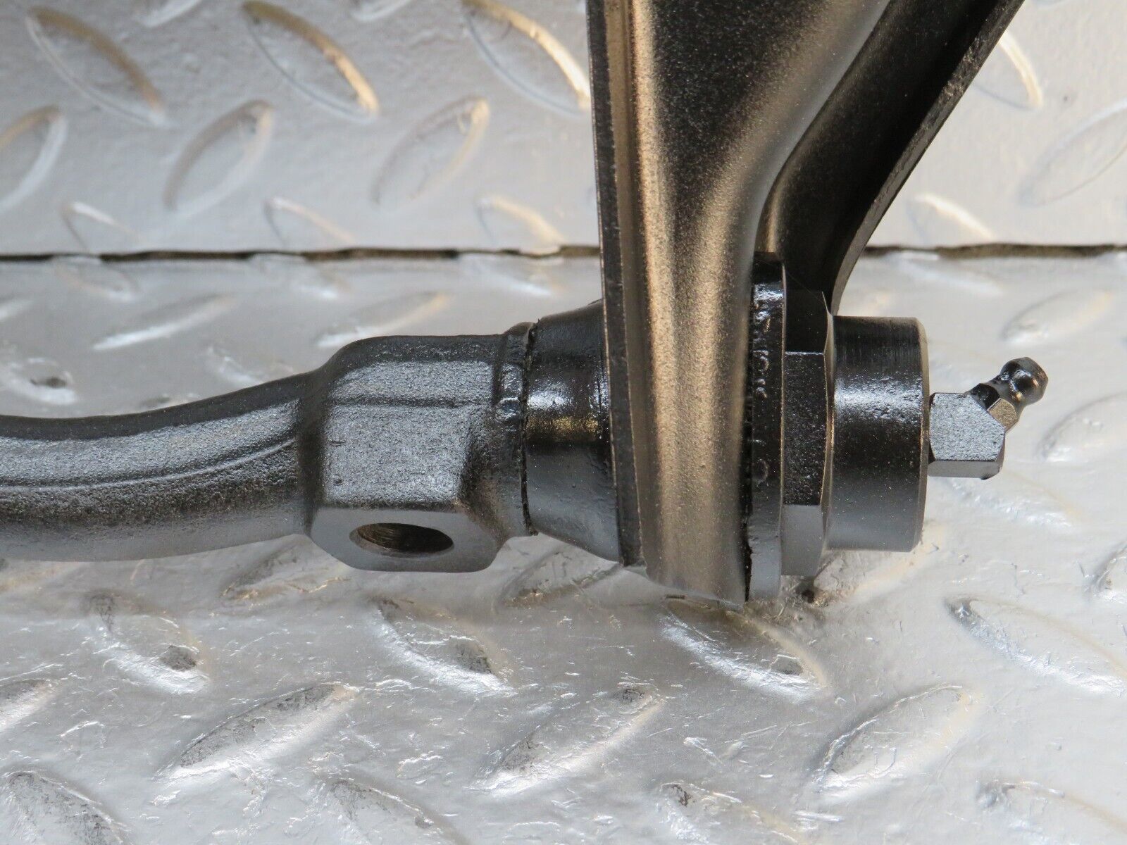 32267 Mercedes-Benz W108 280SE Front Left Upper Control Arm