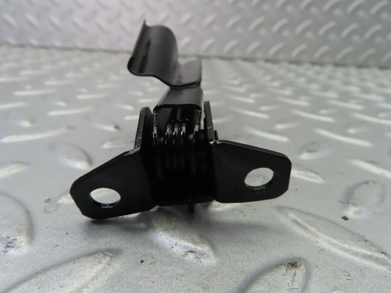 7478 Mercedes-Benz W116 450SE Bonnet Safety Latch