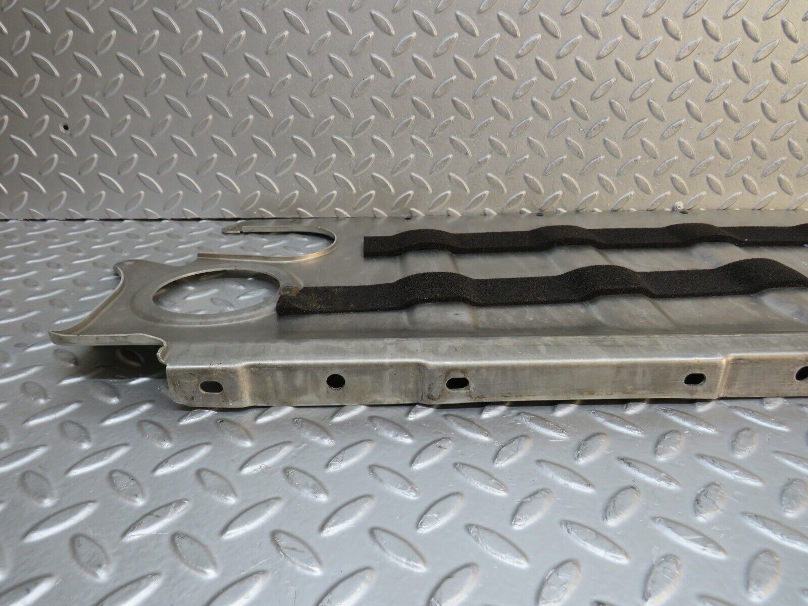 38447 Mercedes-Benz R129 280SL Coupe Fuel Tank Rear Cover