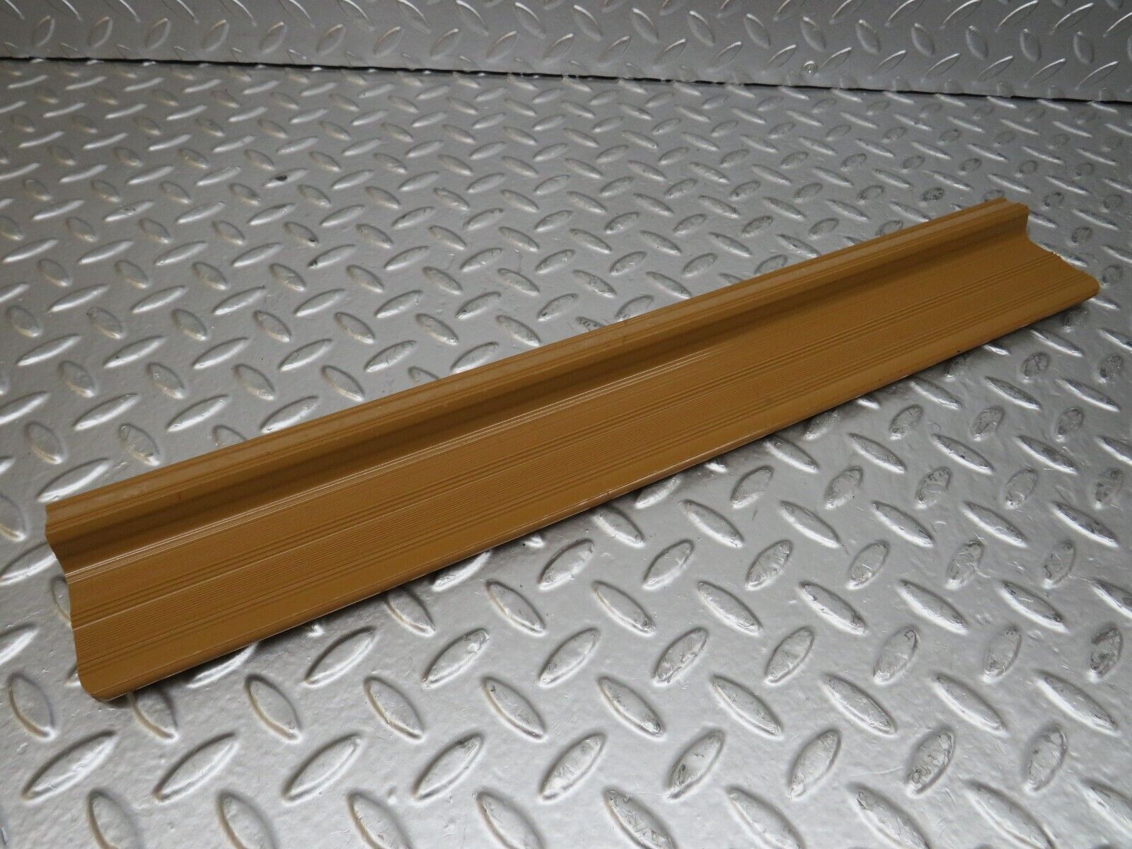 25433 Mercedes-Benz W123 200 Rear Right Door Sill