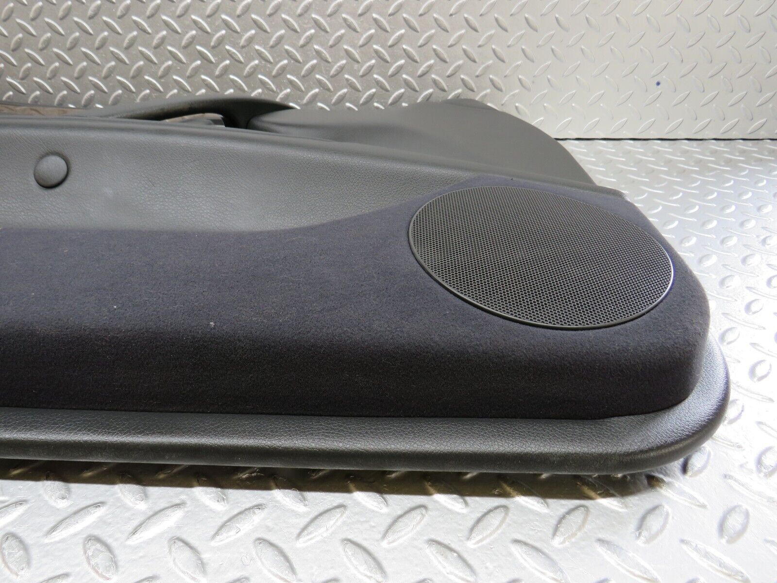 34731 Mercedes-Benz W210 320E Front Left Door Card 2107201551