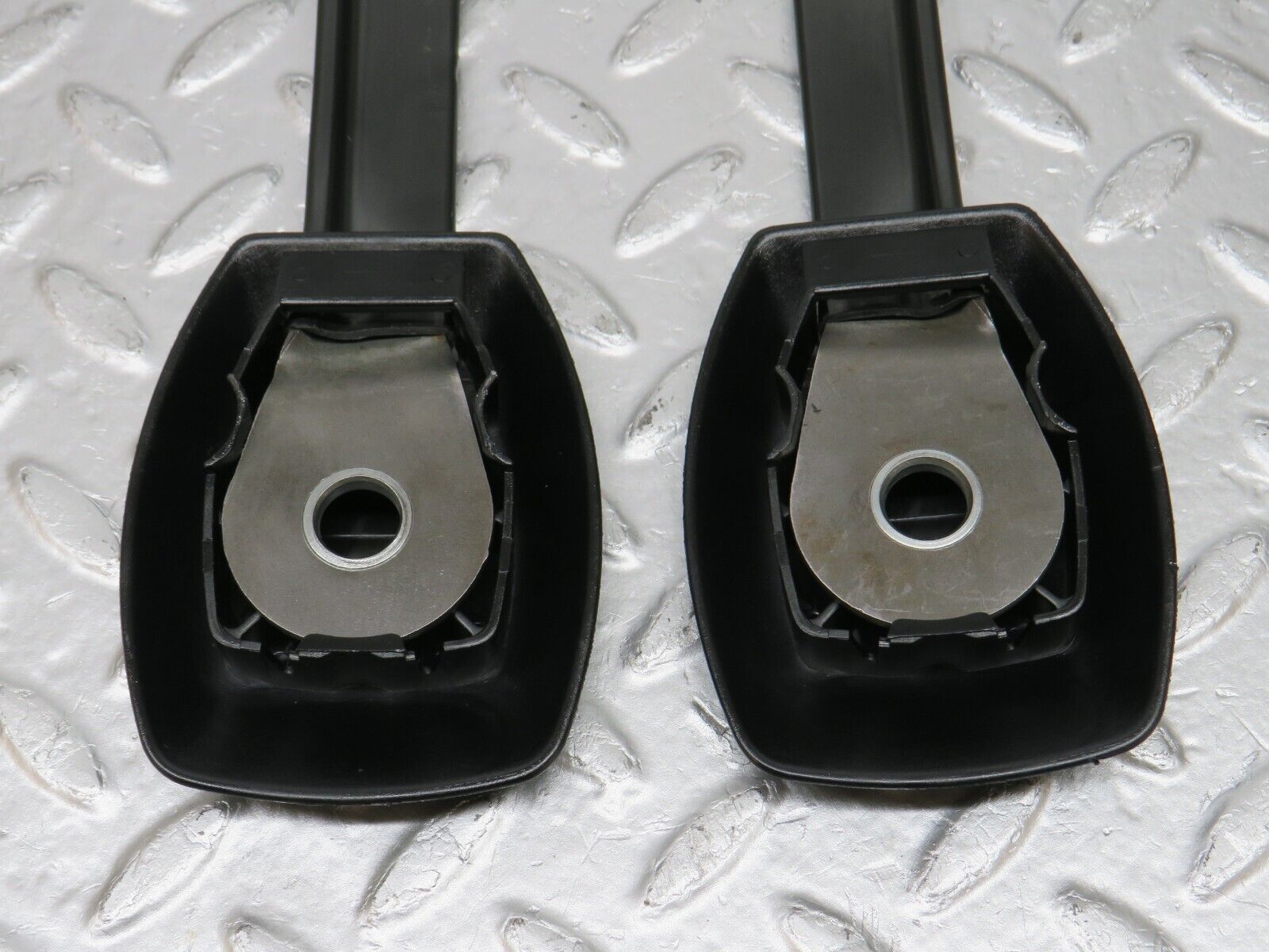 33767 Mercedes-Benz W201 190E 2.0L Seat Belt Runner Pair 2019190920