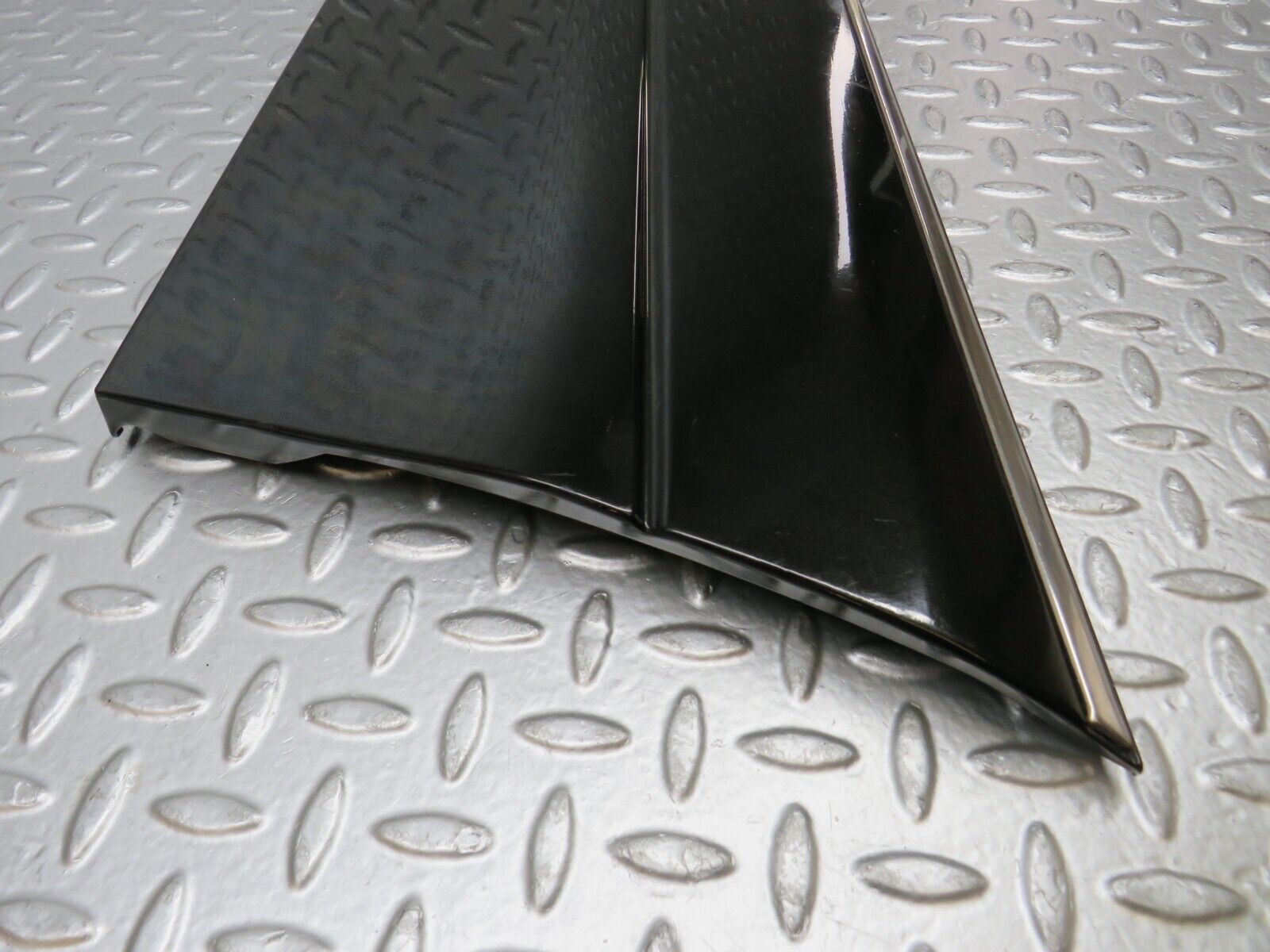 35294 Mercedes-Benz W140 Rear Left Door Moulding Trim 1406907540