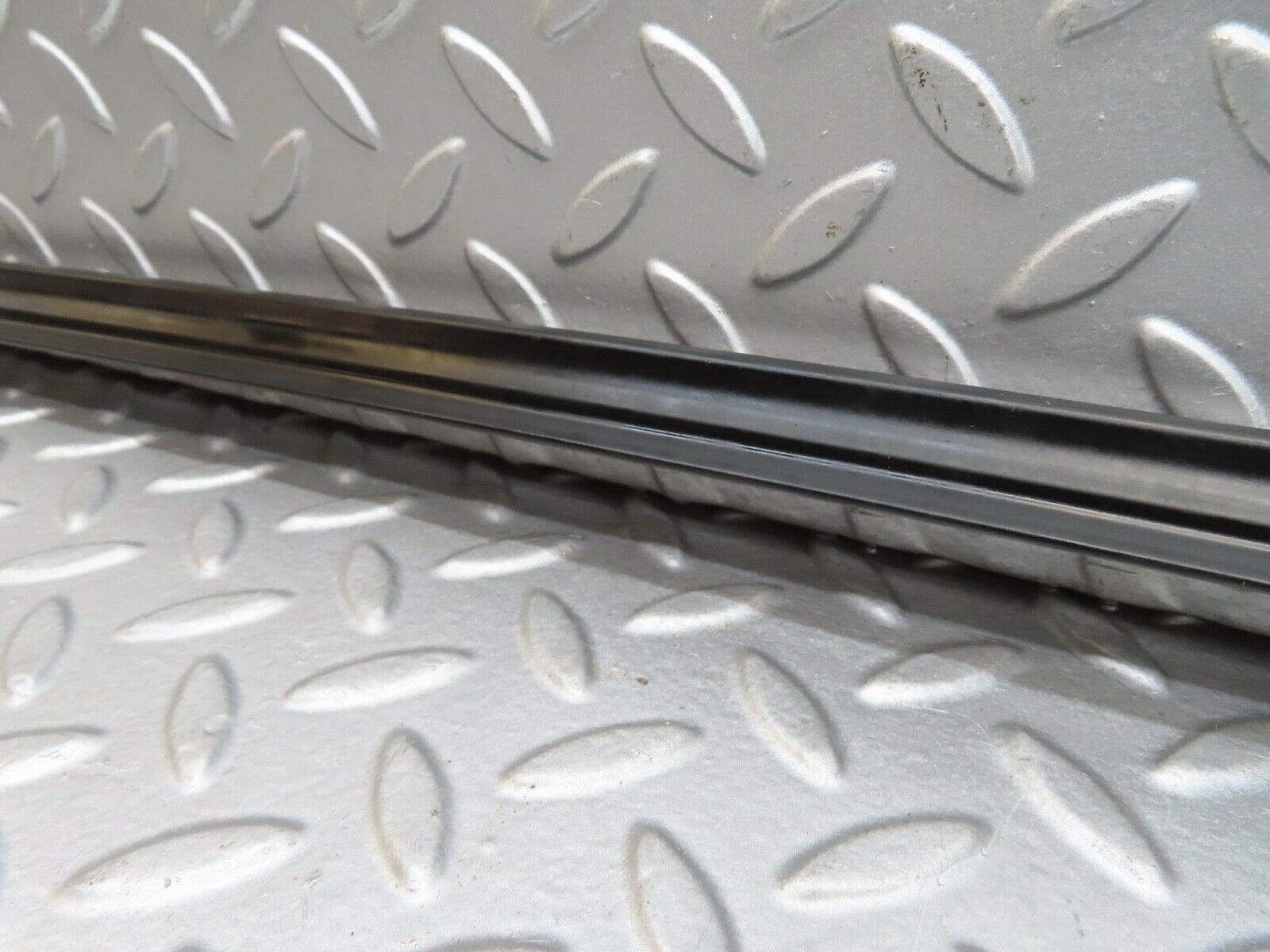 15862 Mercedes-Benz W123 280E Trunk Boot Lid Chrome Moulding Trim