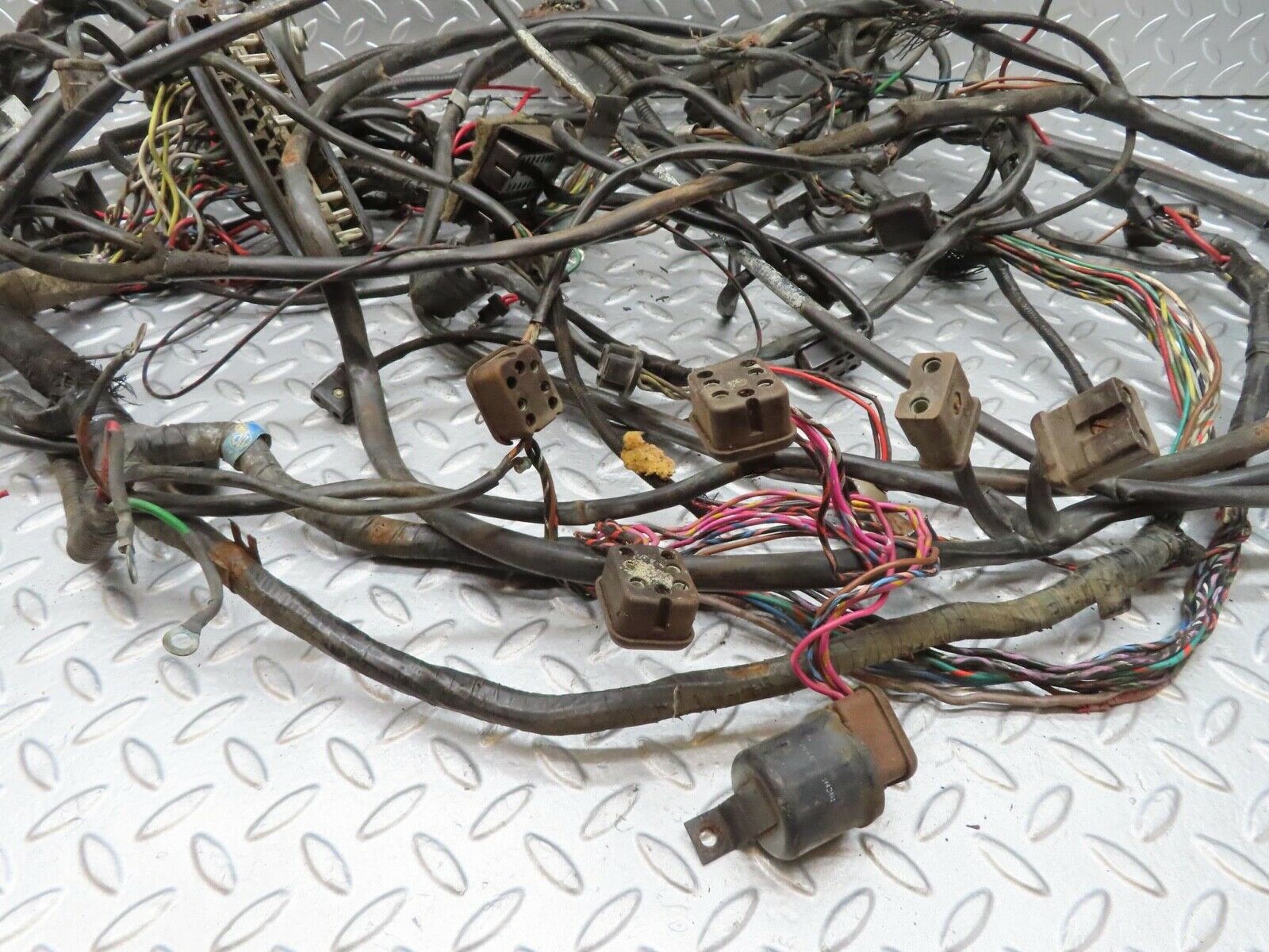 12995 Mercedes-Benz W111 220SE Engine Chassis Body Wire Wiring Harness