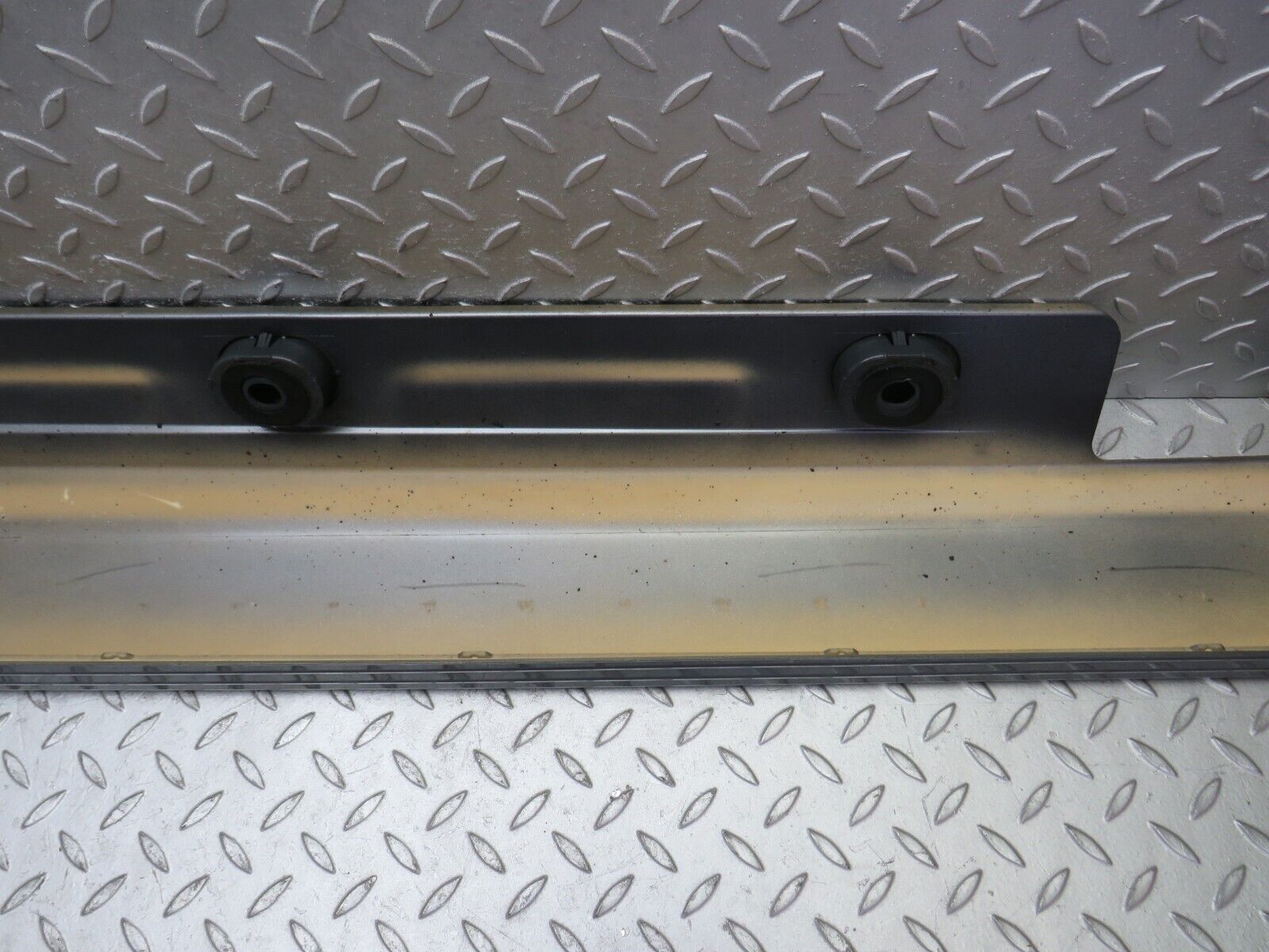 35284 Mercedes-Benz W221 Side Skirt Right Side 2216900240