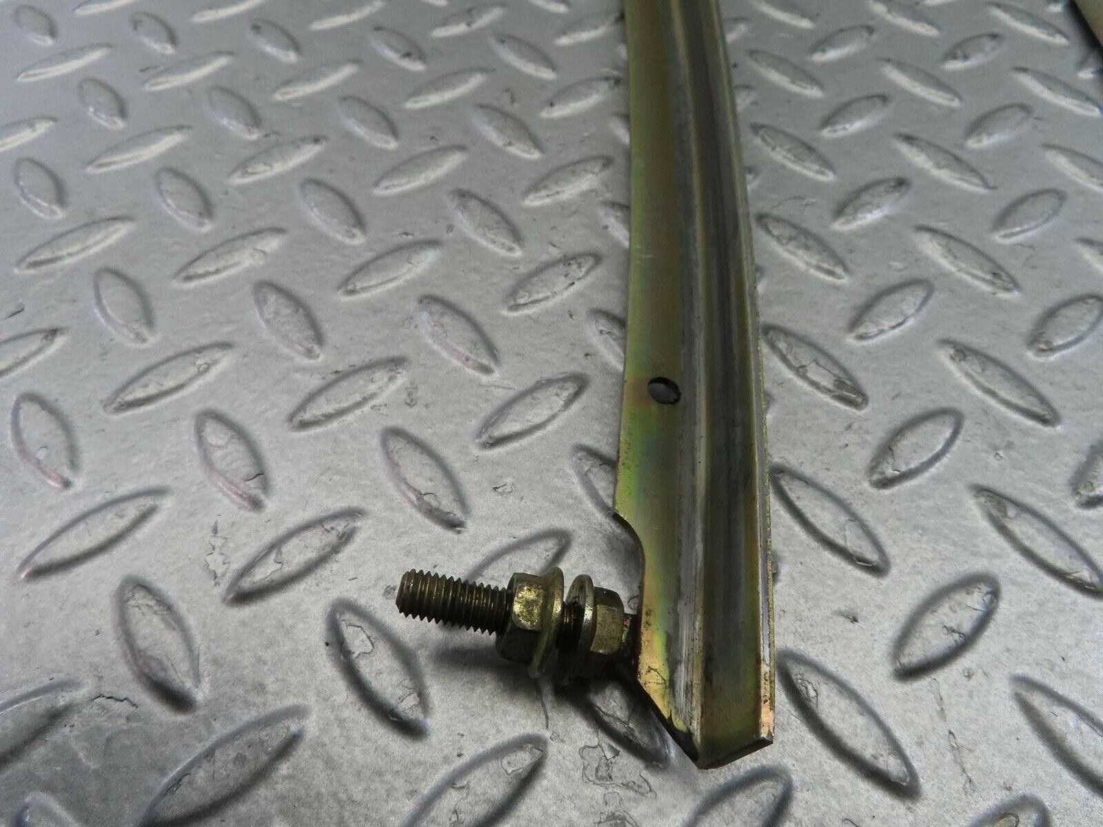 9726 Mercedes-Benz C123 280CE Coupe Front Left Door Window Channel Pair