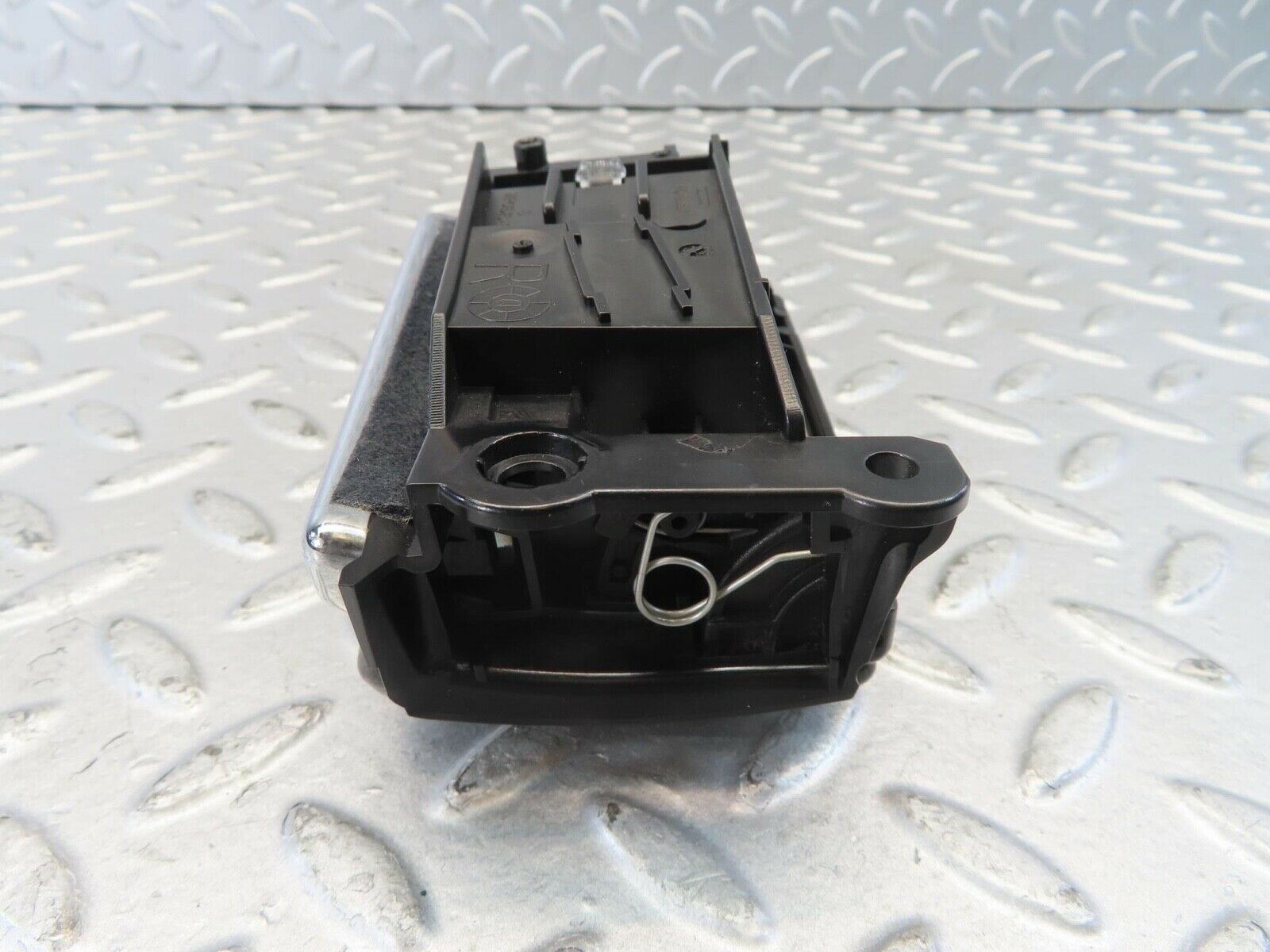 11123 Mercedes-Benz W221 S320 Ashtray Rear Right Door 81272002