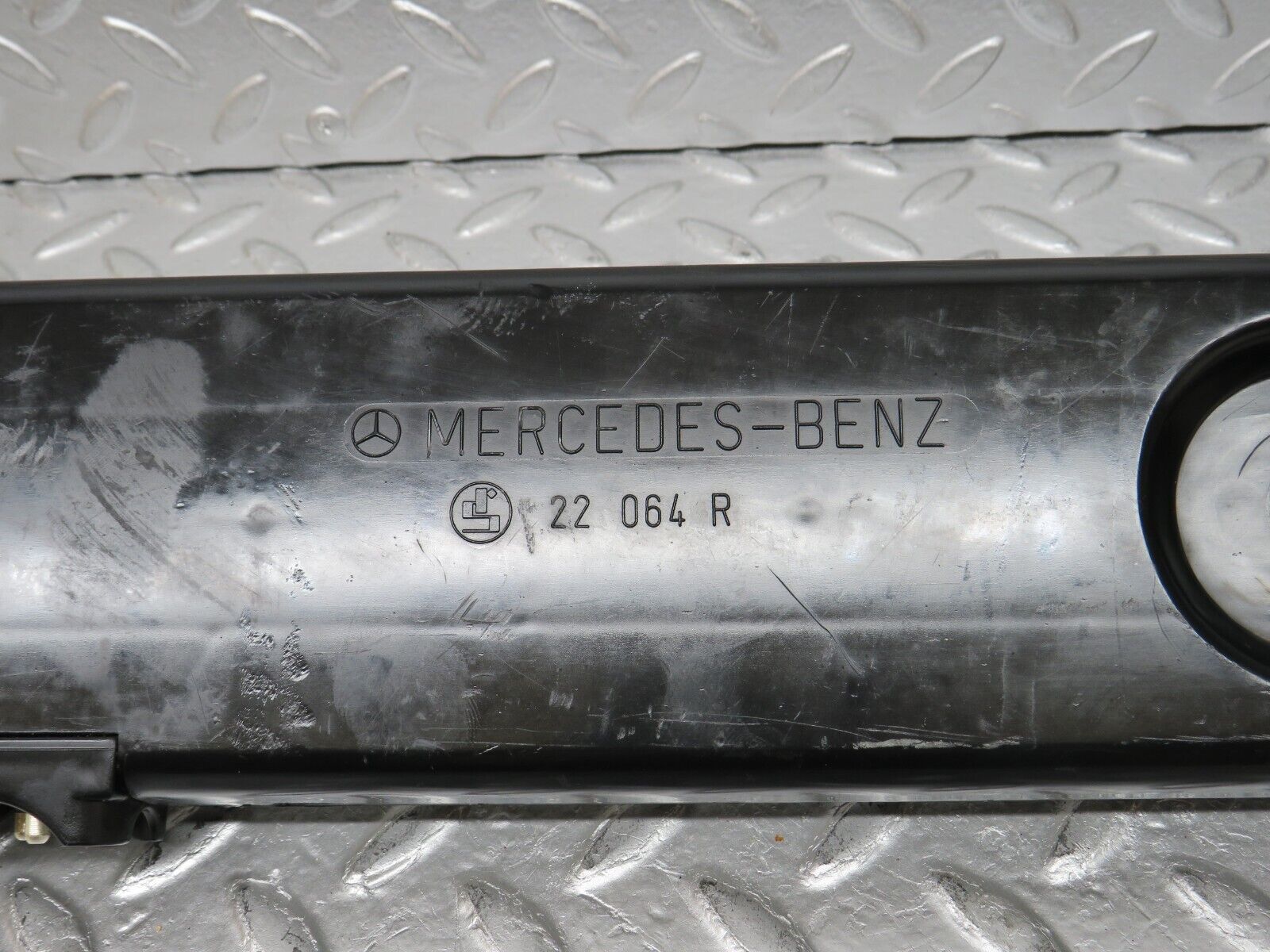 31052 Mercedes-Benz W123 200D Tail Light Bulb Holder Right Side 22064R