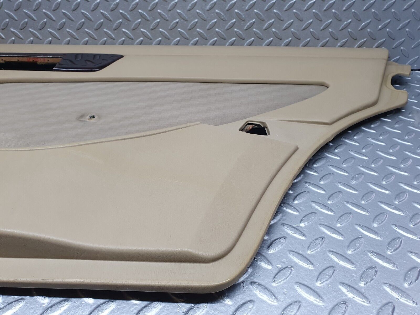 41119 Mercedes-Benz W126 300SE Rear Right Door Card Beige 1267370270
