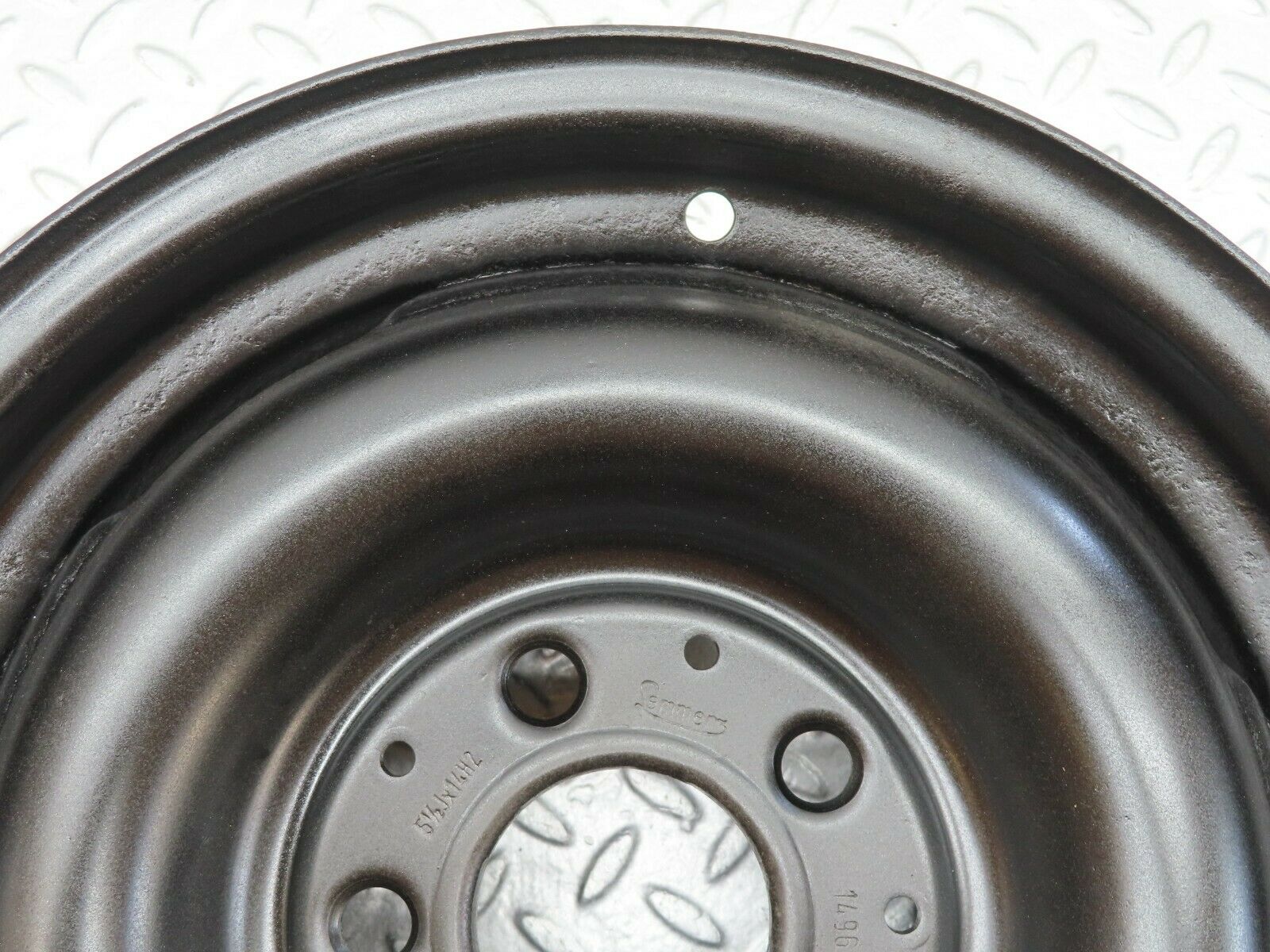 18029 Mercedes-Benz Steel Wheel 5.5Jx14H2 ET30 1154001302