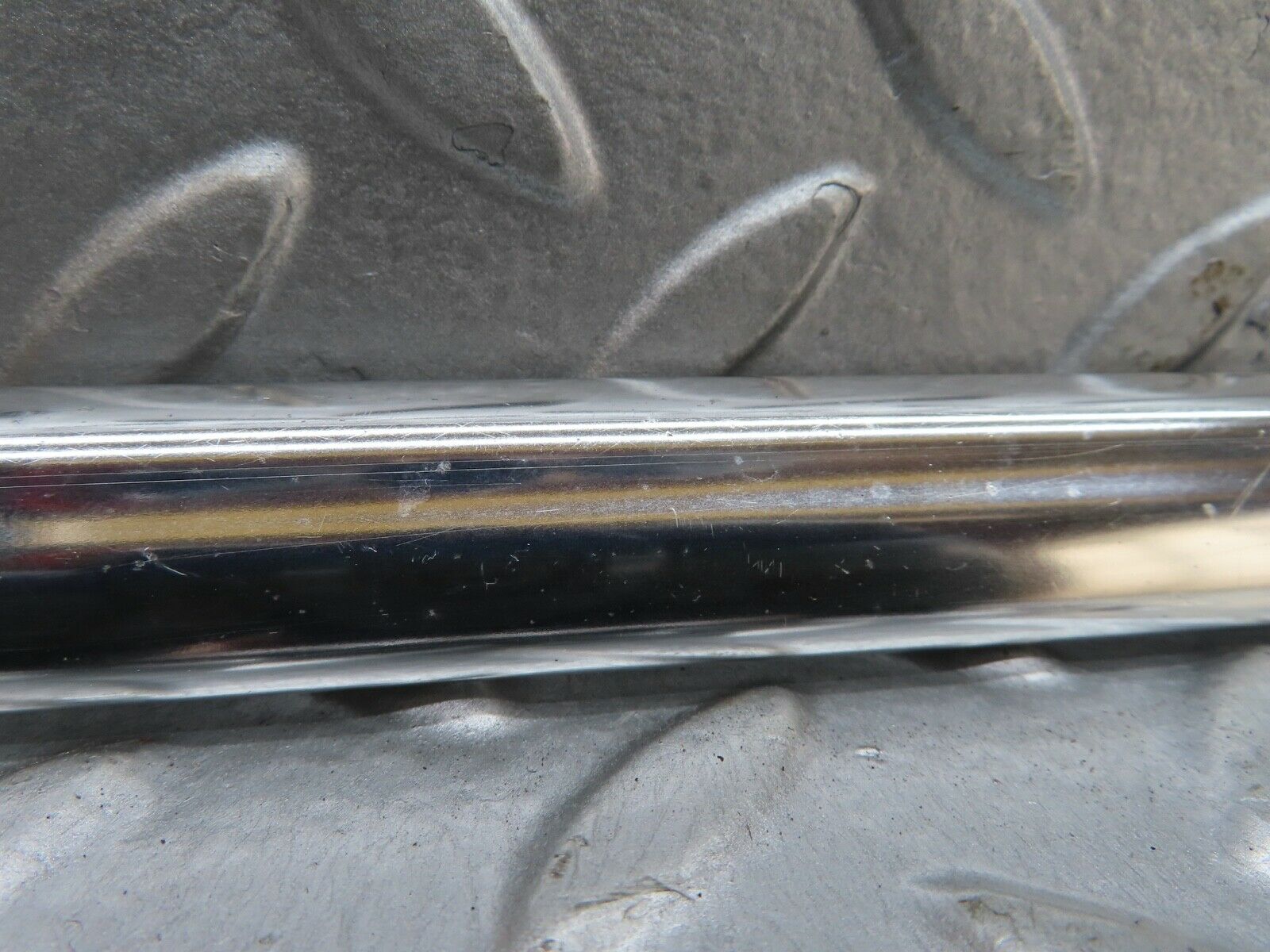 19126 Mercedes-Benz W123 300D Rear Left Door Chrome Moulding Trim