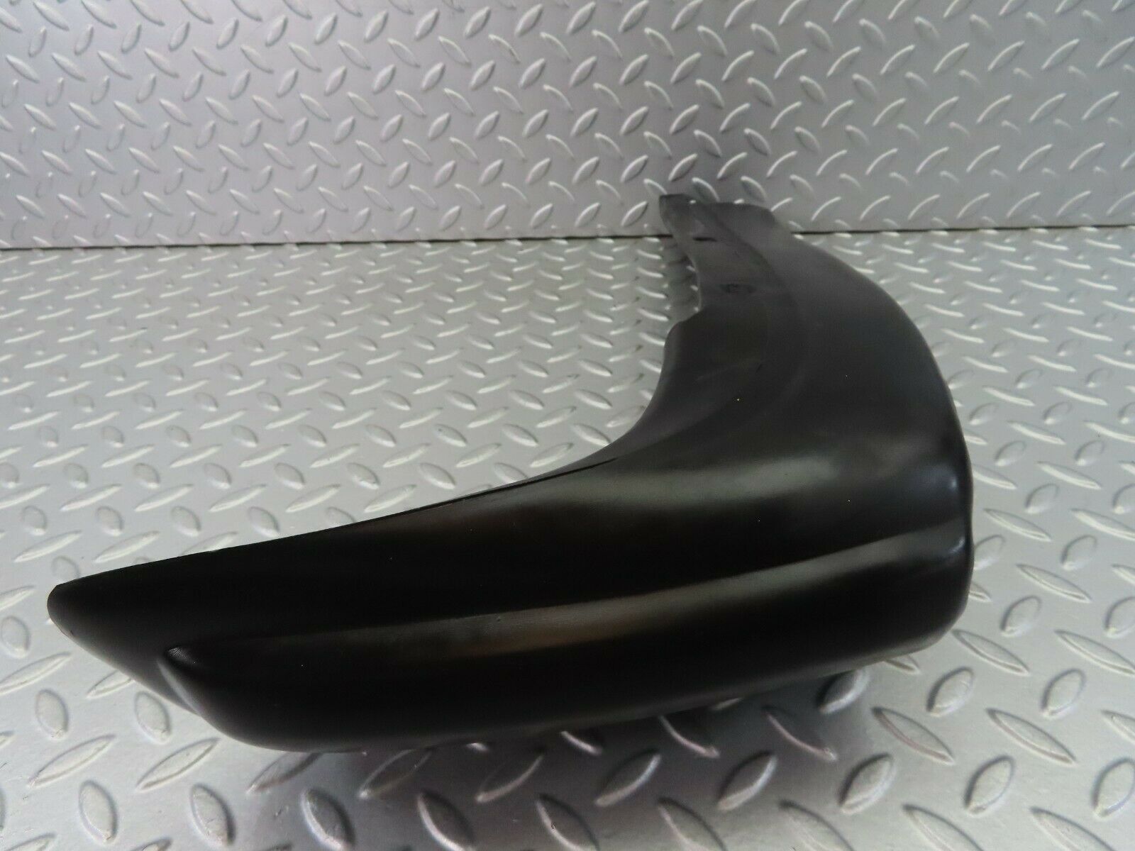 7504 Mercedes-Benz S123 230TE Wagon Front Right Bumper Rubber 1238852823