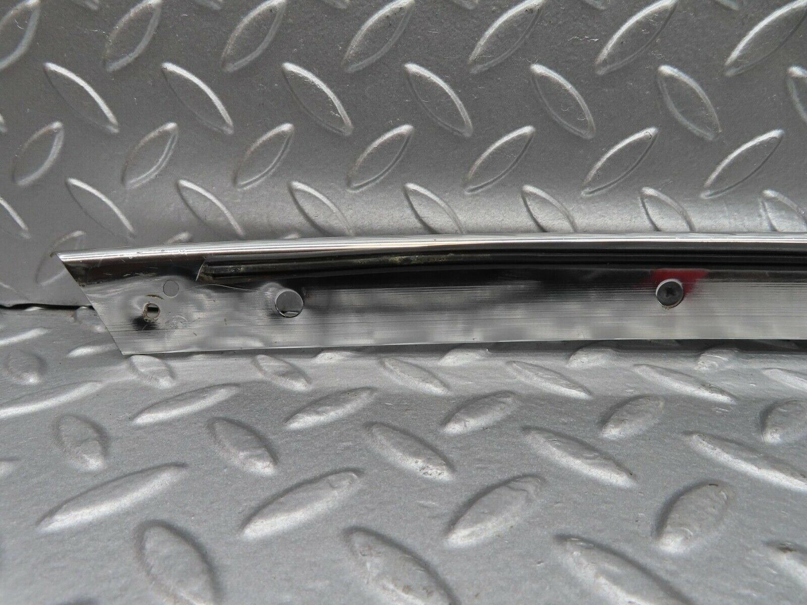 14090 Mercedes-Benz C107 280SLC Roof Chrome Moulding Trim Left Side