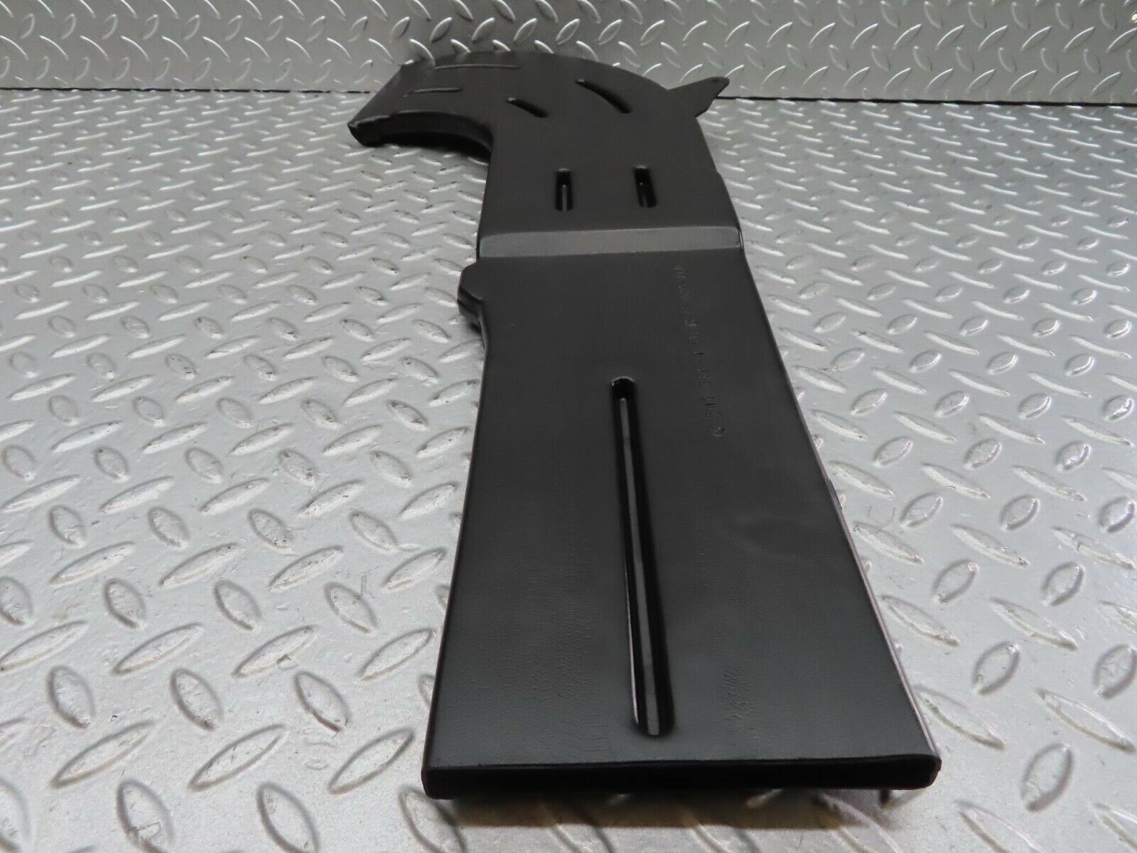 14687 Mercedes-Benz W201 190E Air Duct Heater Ventilation Left Side