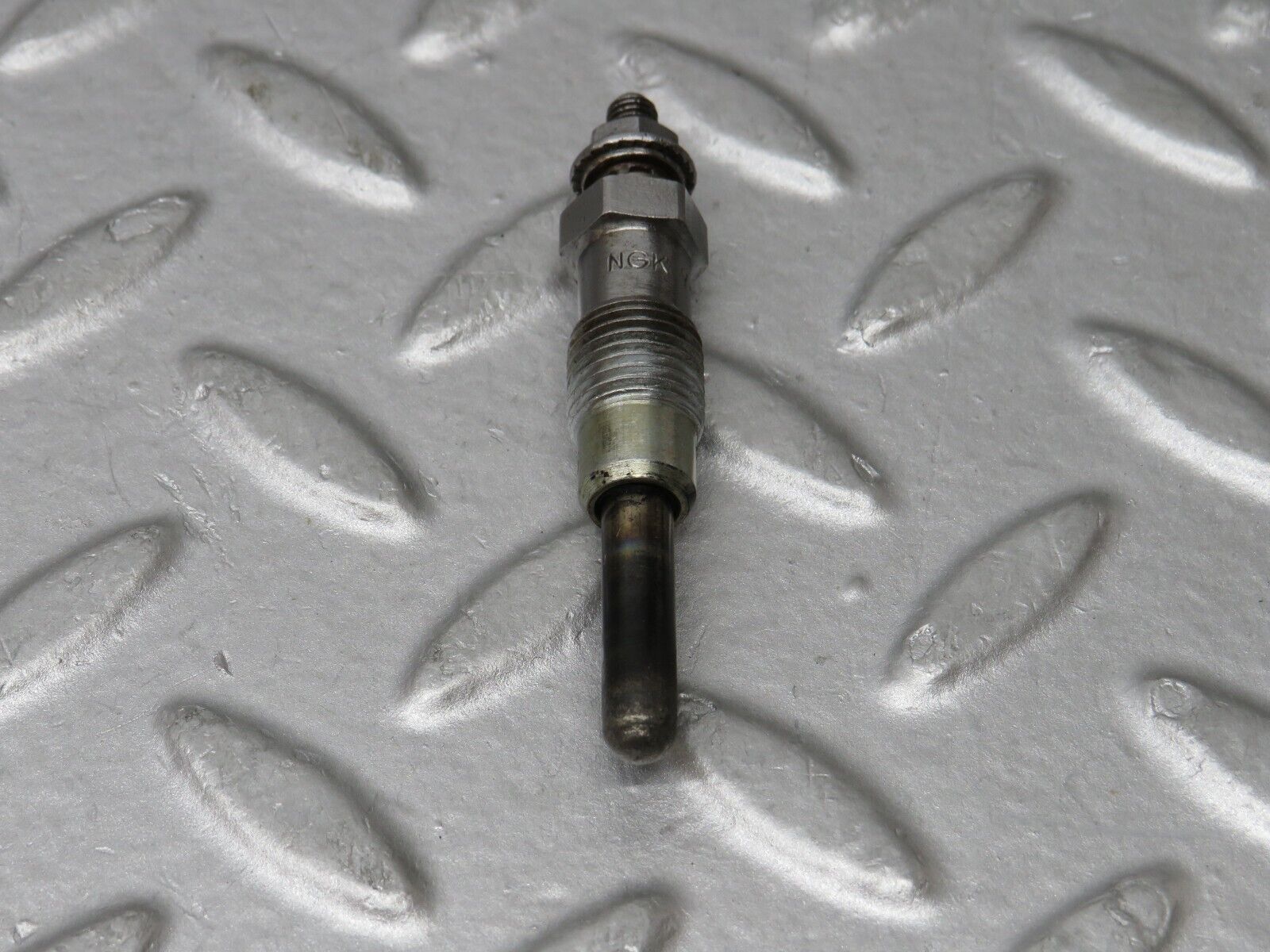 35886 Mercedes-Benz 240D OM616.912 Glow Plug NGK Y-902R