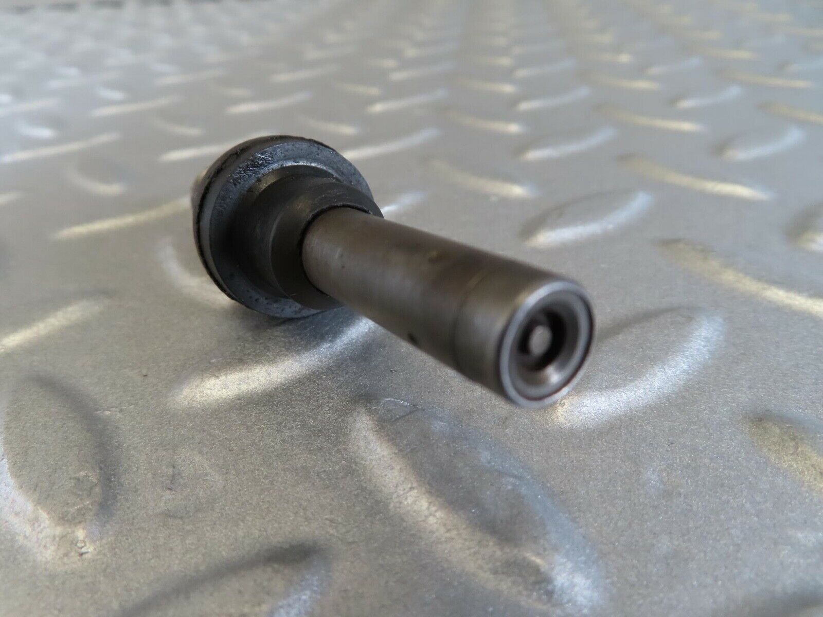 14032 Mercedes-Benz C107 280SLC Fuel Injector Bosch 0437502010