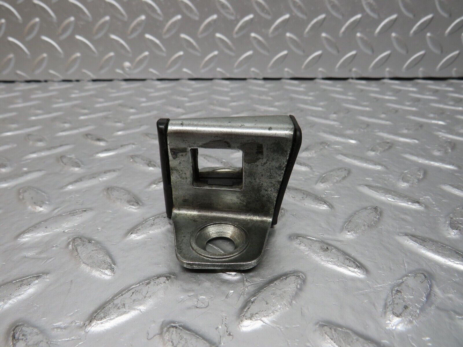 30481 Mercedes-Benz W124 230E Door Lock Latch