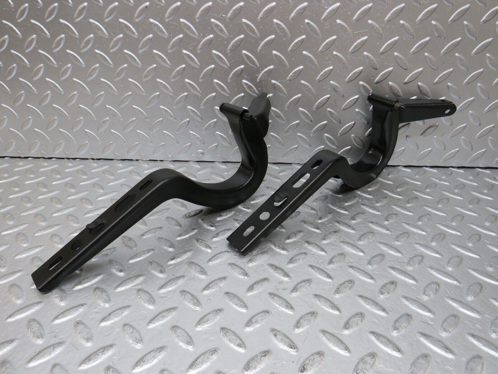 26851 Mercedes-Benz W123 240D Trunk Lid Hinge Pair 1237500187 1237500287