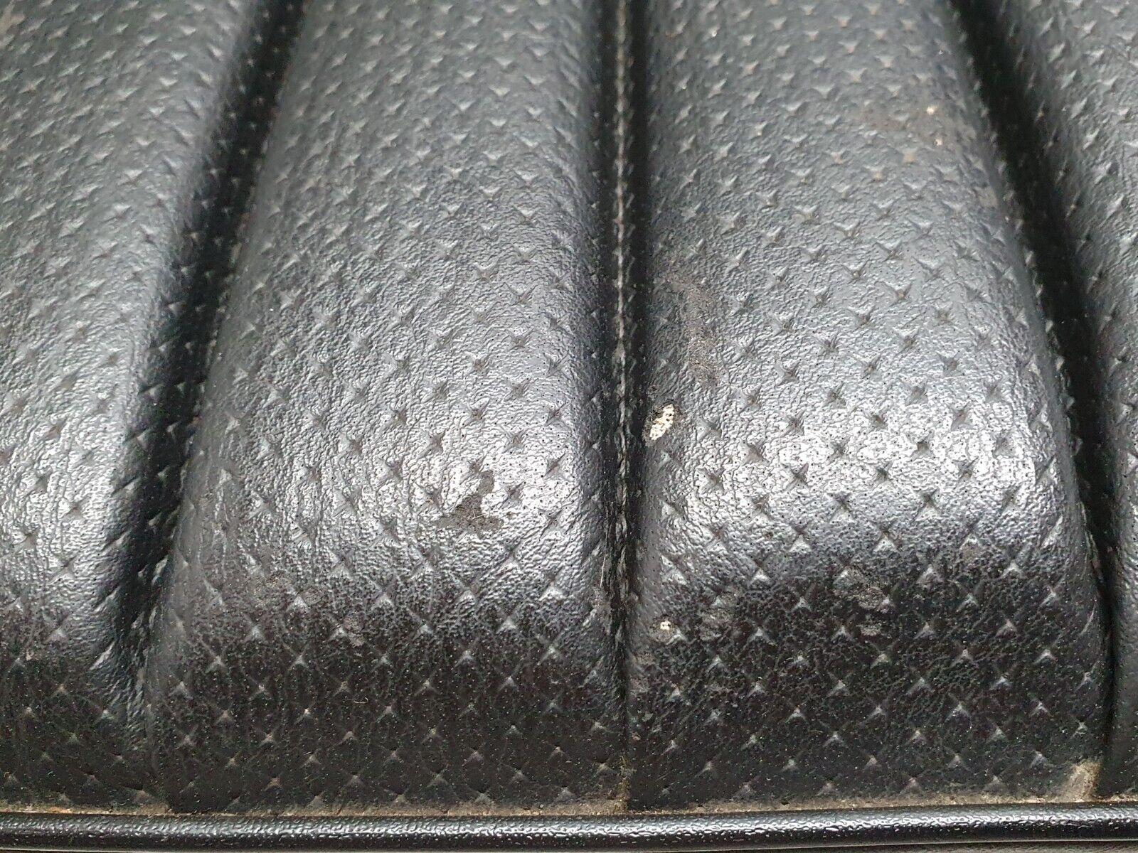 40811 Mercedes-Benz W123 300D Rear Seat Leather Black 1269201616