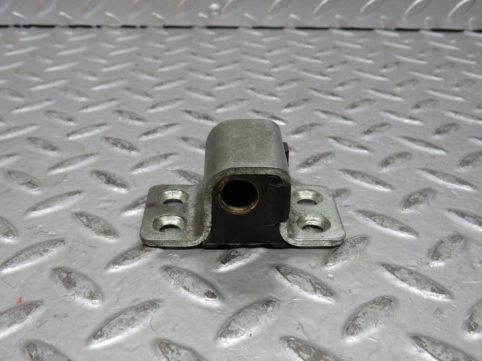 28308 Mercedes-Benz S123 240D Wagon Door Lock Latch Right