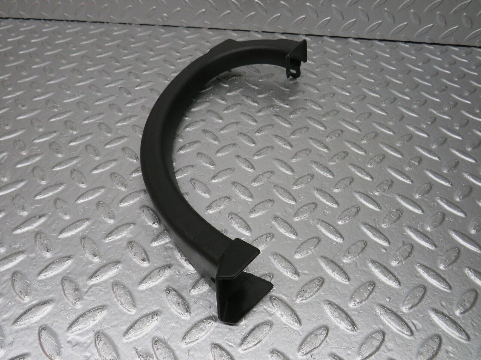 33294 Mercedes-Benz W202 C180 Trunk Lid Hinge Plastic Cover 2028213089