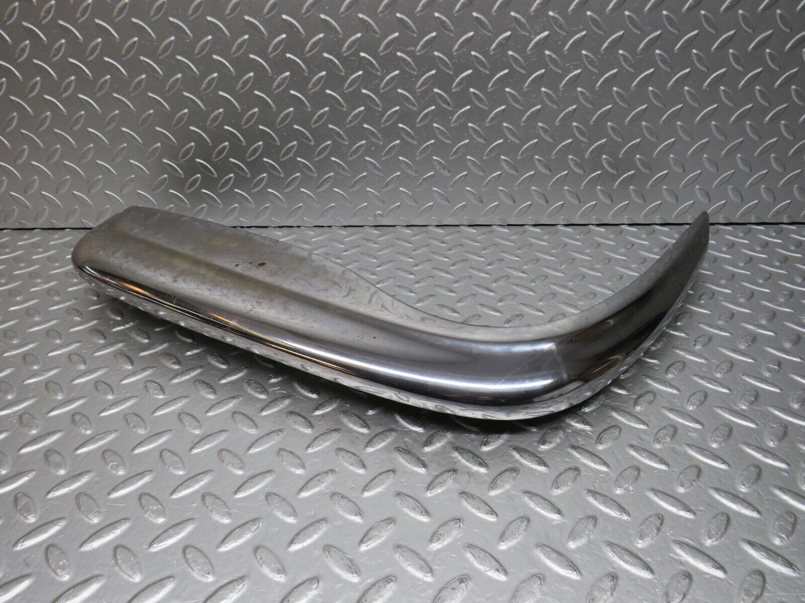 0406 Mercedes-Benz W108 280SE Front Upper Bumper Left