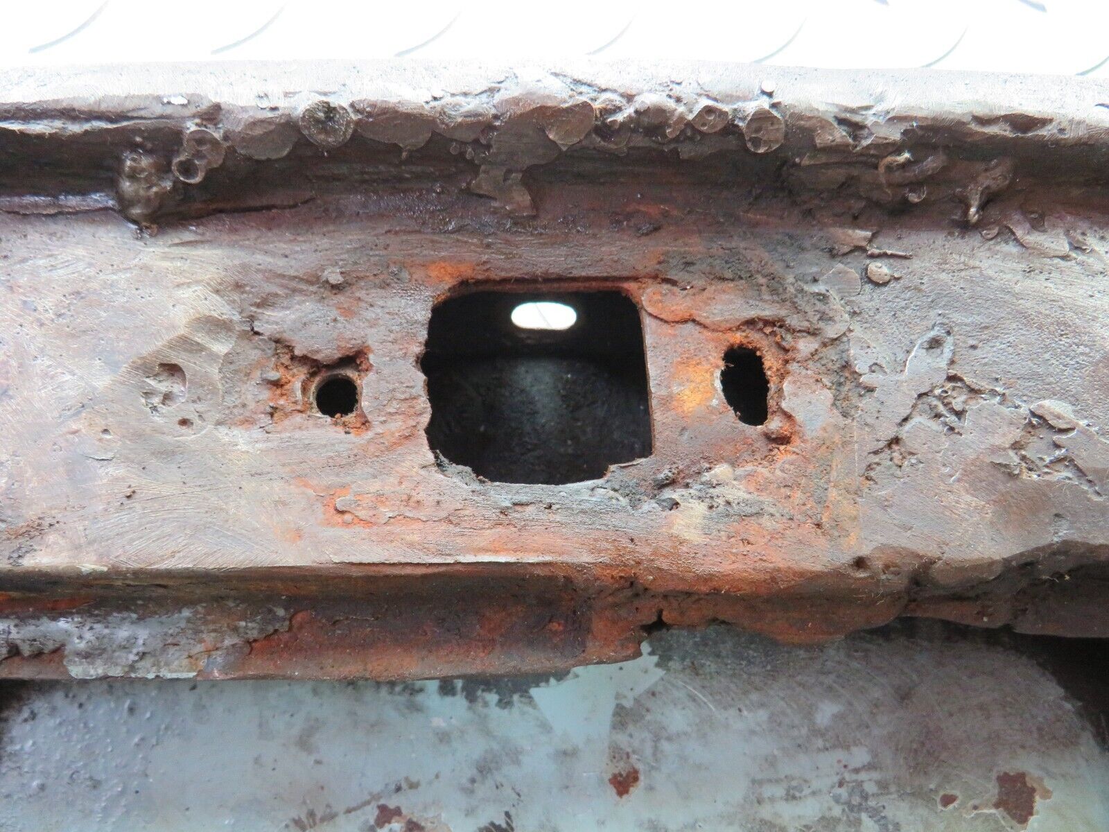 35947 Mercedes-Benz W108 Bonnet