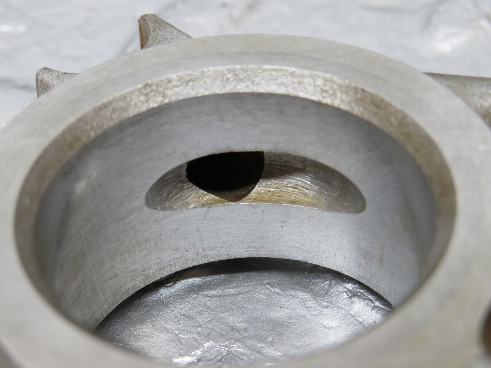 34621 Mercedes-Benz C126 380SEC Coupe Camshaft Tower Bearing 1160513610