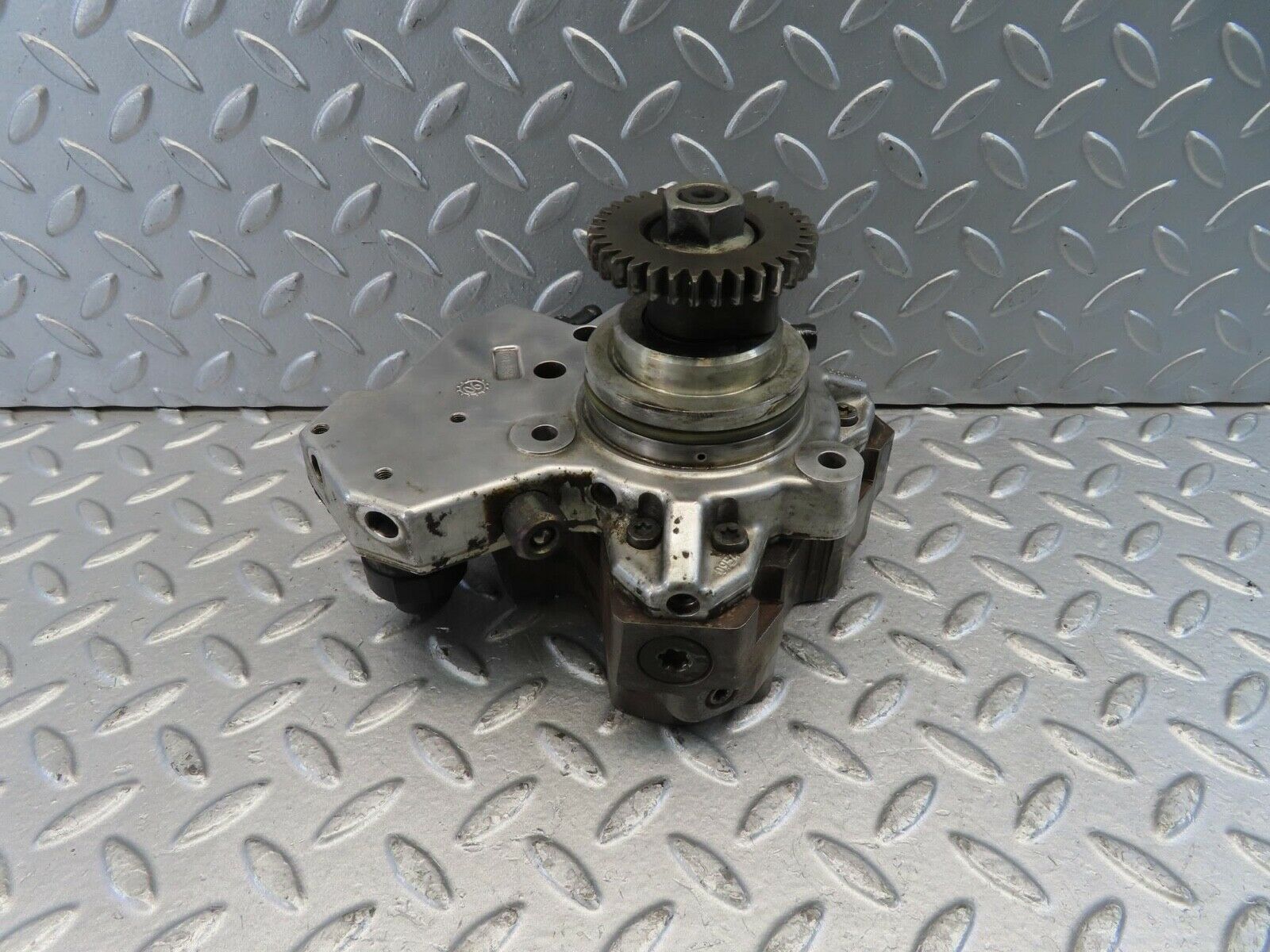 11265 Mercedes-Benz W221 S320 High Pressure Fuel Pump