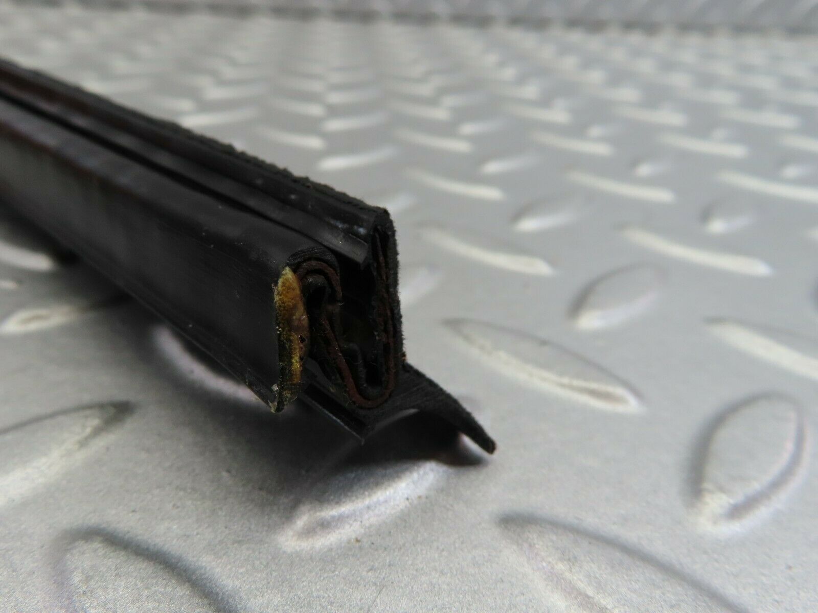 7611 Mercedes-Benz S123 230TE Wagon Inner Window Weatherstrip Seal Rear Left