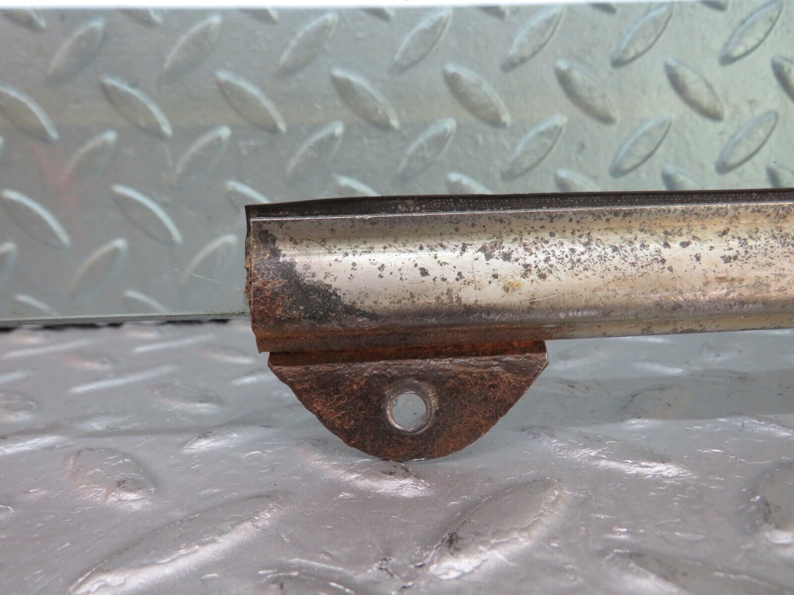 35792 Mercedes-Benz W108 Rear Left Door Window Glass