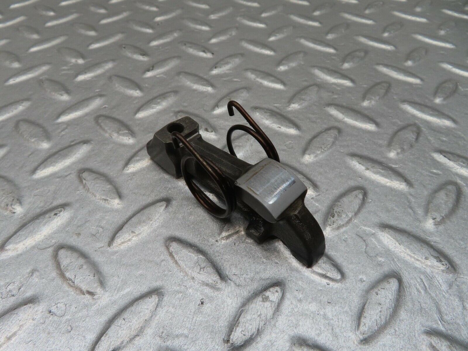 12867 Mercedes-Benz W111 220SE Valve Rocker Arm With Retaining Spring