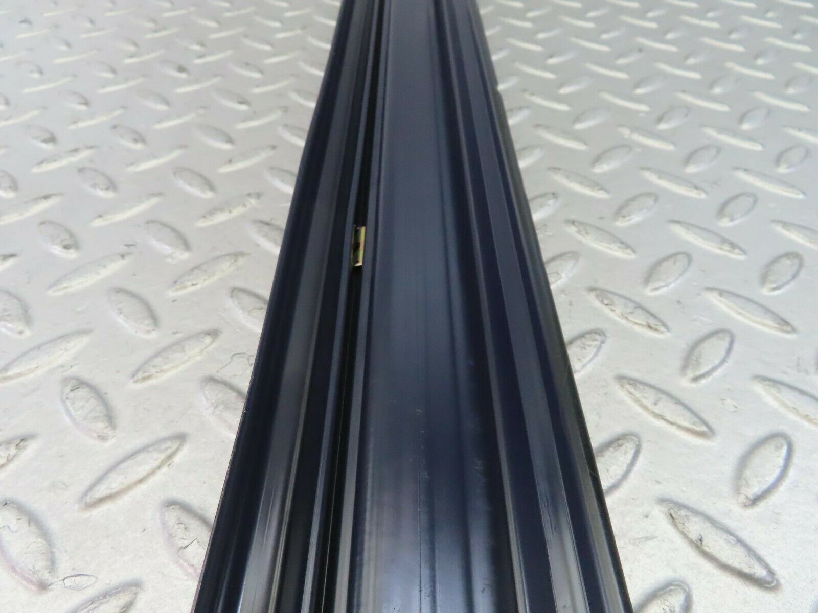 10346 Mercedes-Benz W201 190E Front Left Door Sill Blue