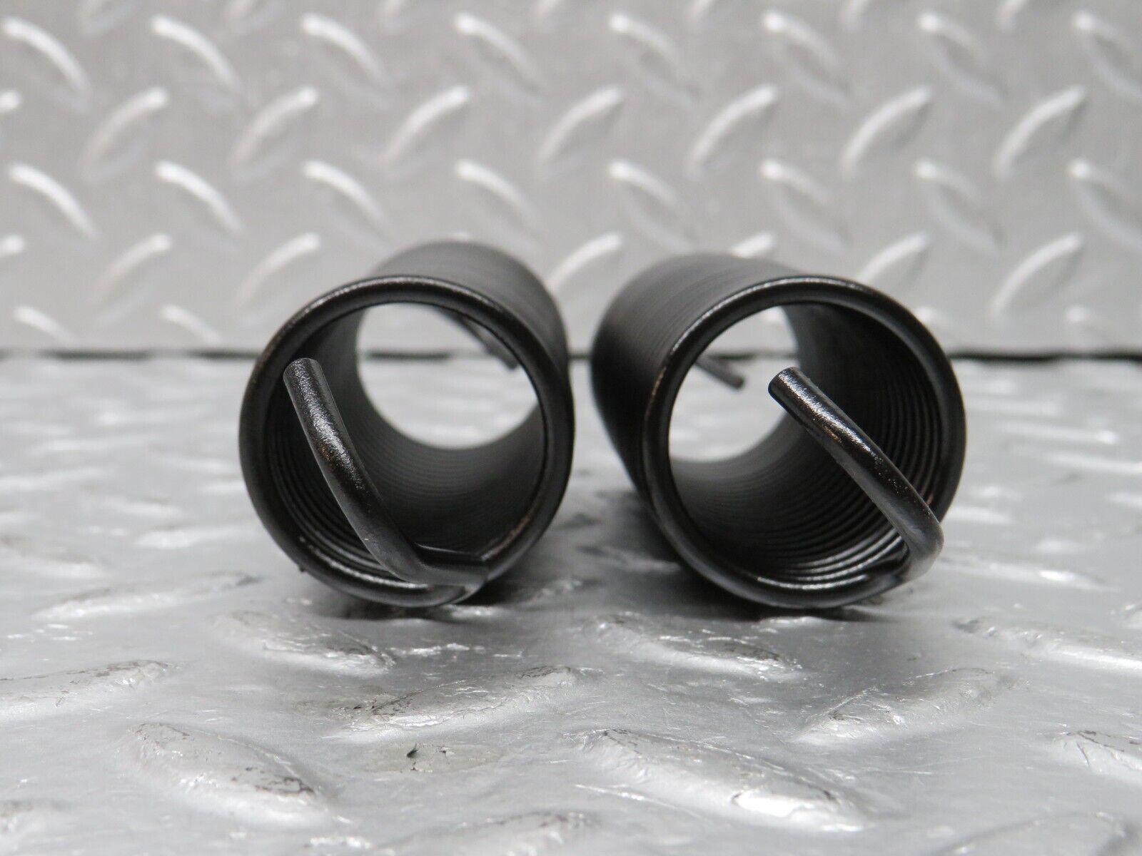 33785 Mercedes-Benz W201 190E 2.0L Trunk Lid Hinge Spring