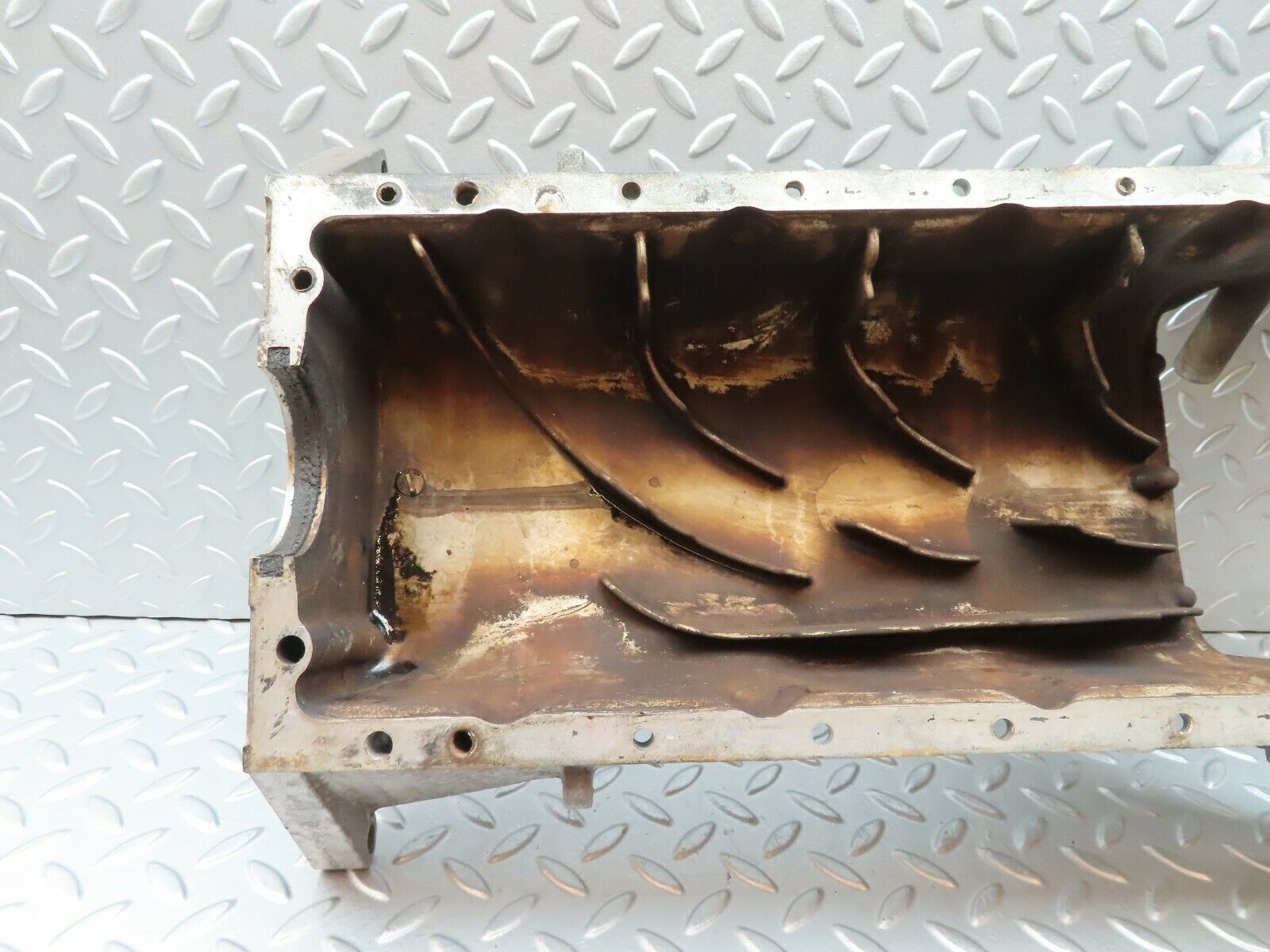 4880 Mercedes-Benz W114 280CE Coupe Oil Pan Oil Sump 1100140202