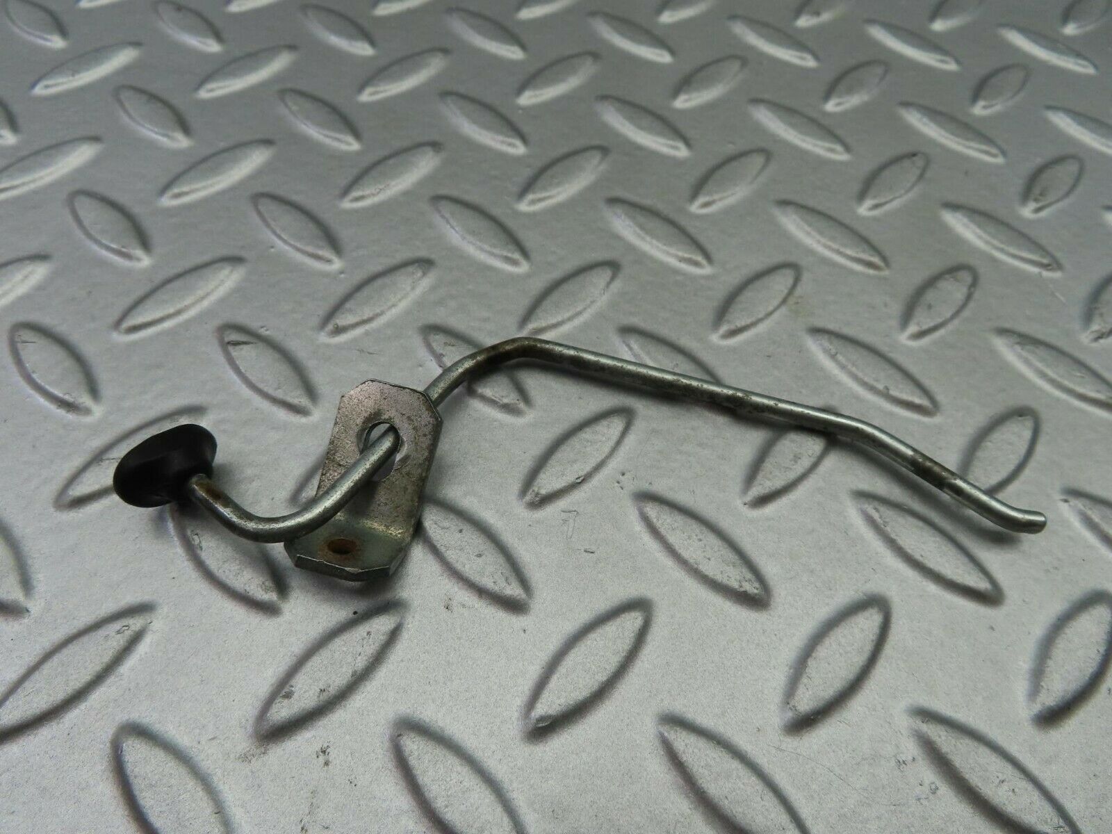 6735 Mercedes-Benz S124 E220 Wagon Rear Seat Bench Locking Mechanism Right