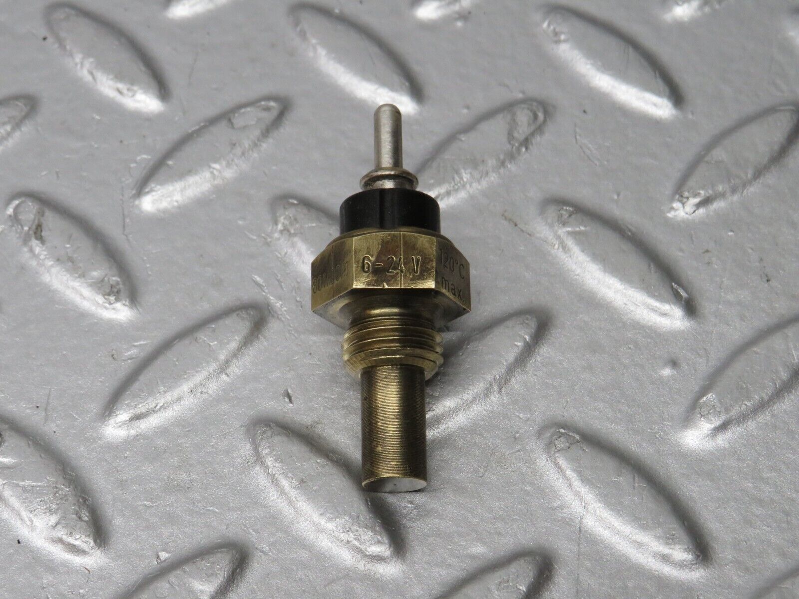 39714 Mercedes-Benz R129 320SL Coupe Coolant Temperature Sensor 0055421017