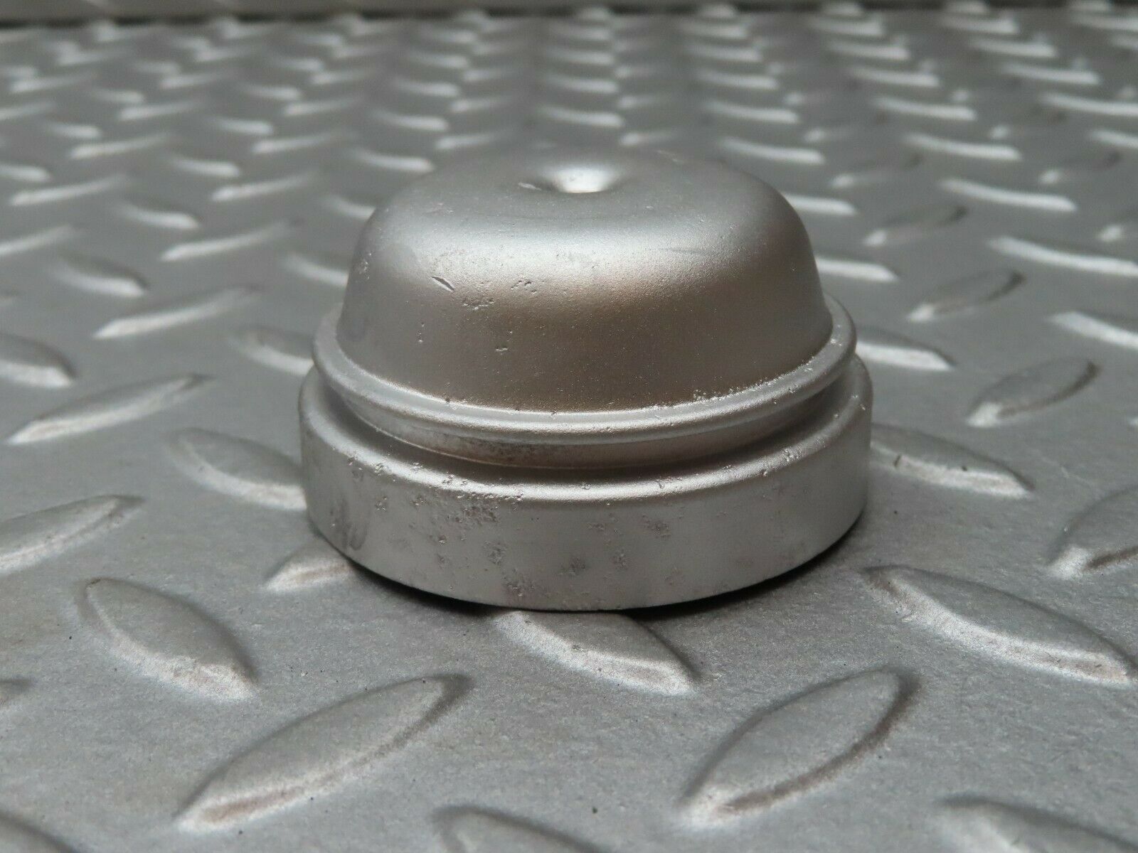 4177 Mercedes-Benz C123 230CE Coupe Wheel Bearing Dust Cap