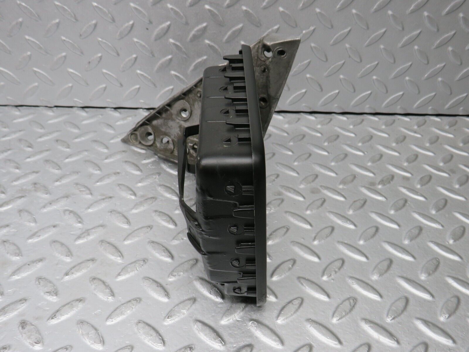 38200 Mercedes-Benz W201 190E 2.0L Wing Mirror Bracket With Frame Left 1248110541 1248110335