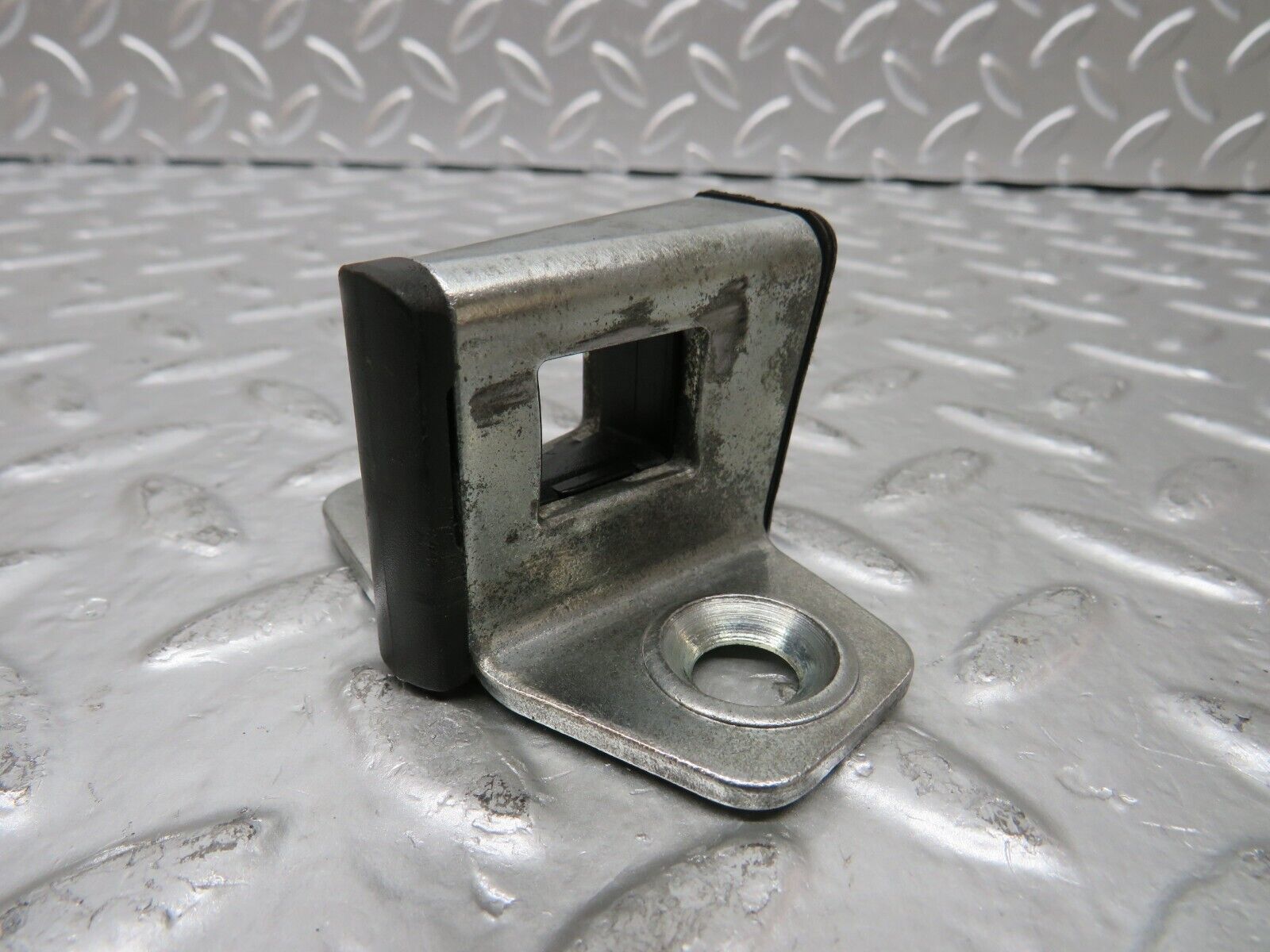 25186 Mercedes-Benz W201 190D Door Lock Latch