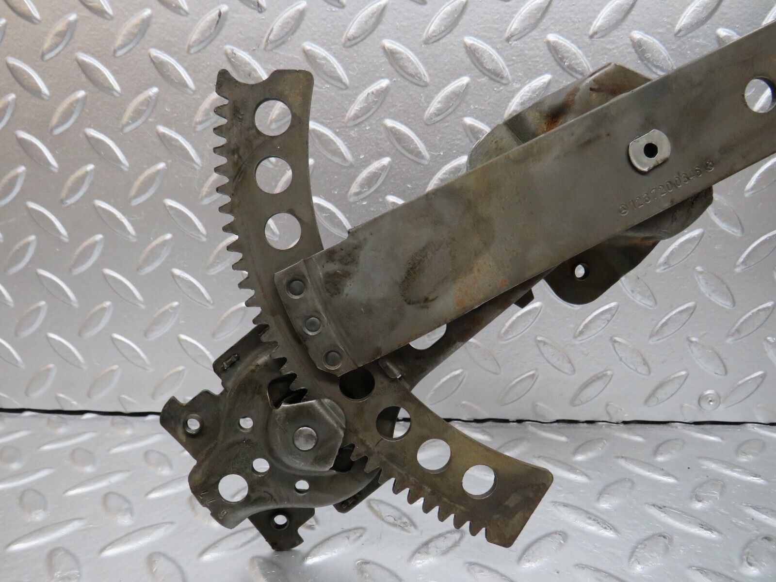 31140 Mercedes-Benz W123 200D Front Left Manual Window Regulator 1237200346