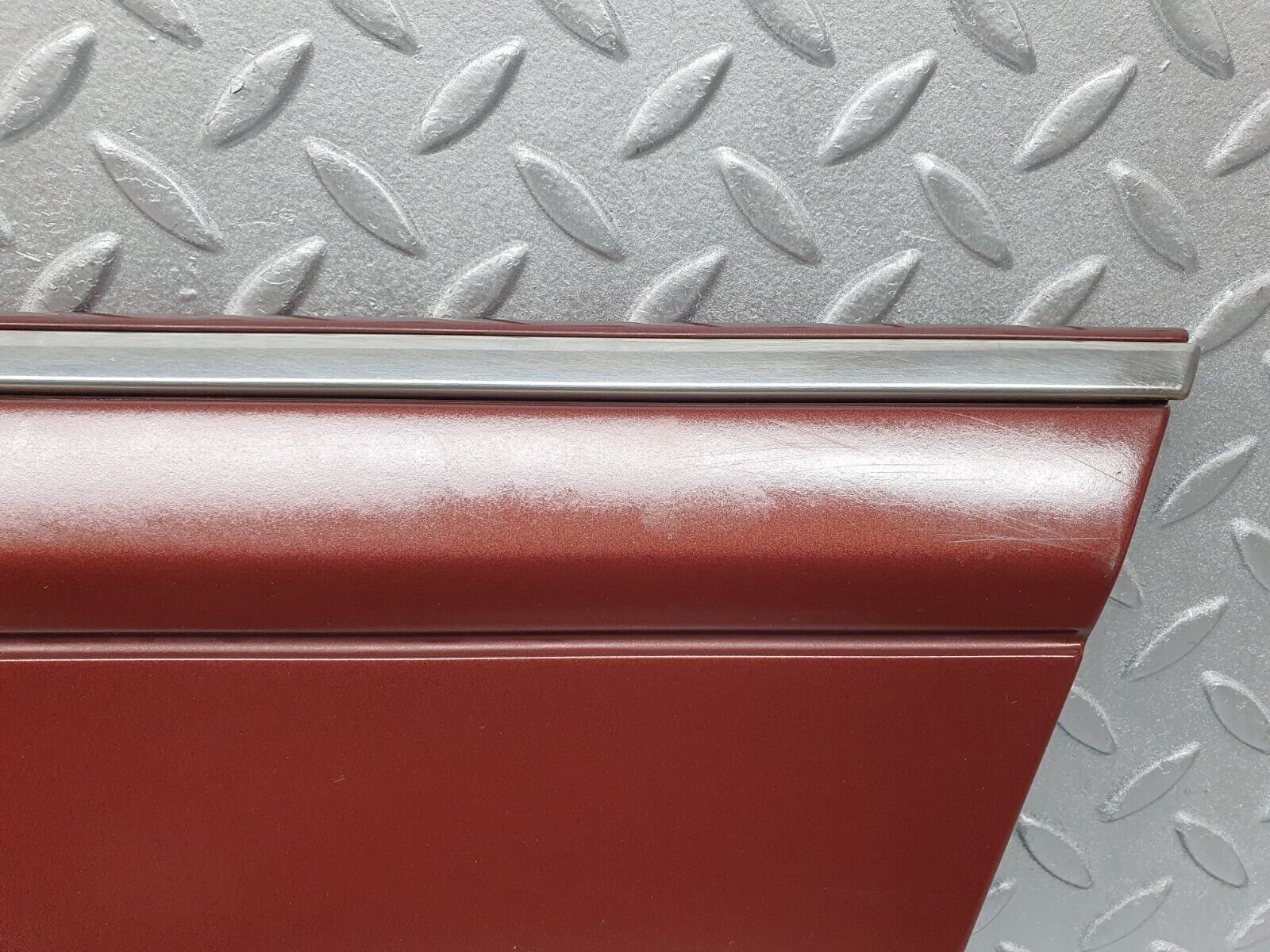 40941 Mercedes-Benz W126 300SE Rear Left Door Moulding Trim 1266903940