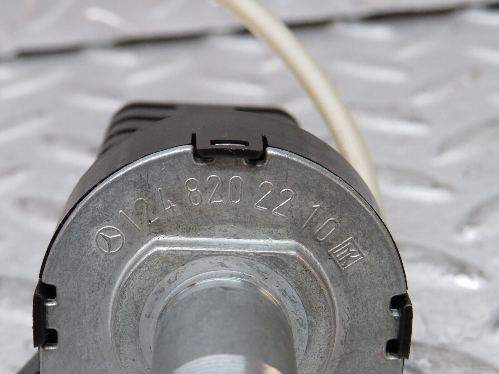 27705 Mercedes-Benz S124 300TE Wagon Heater Blower Switch 1248202210